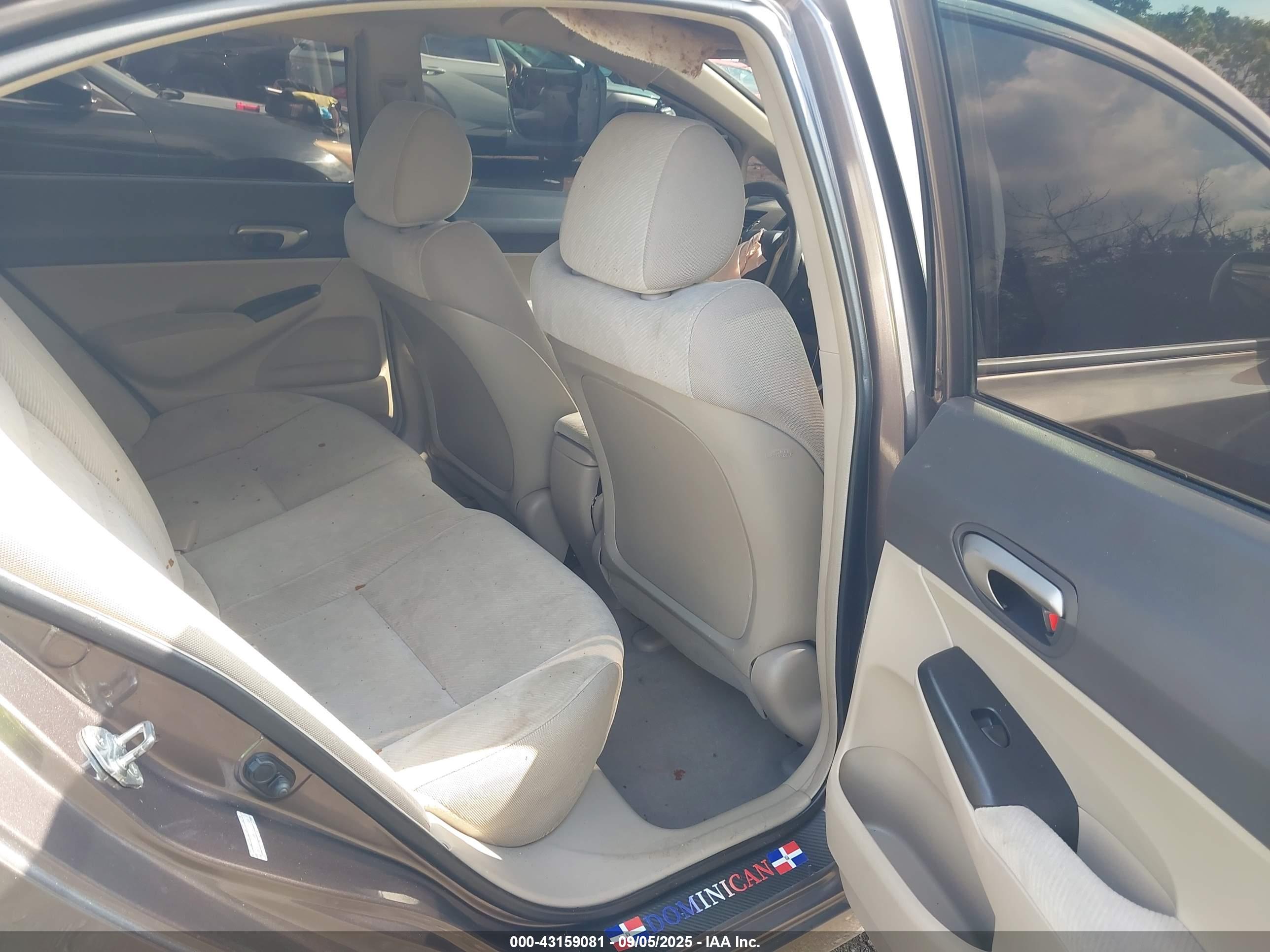HONDA CIVIC image 8