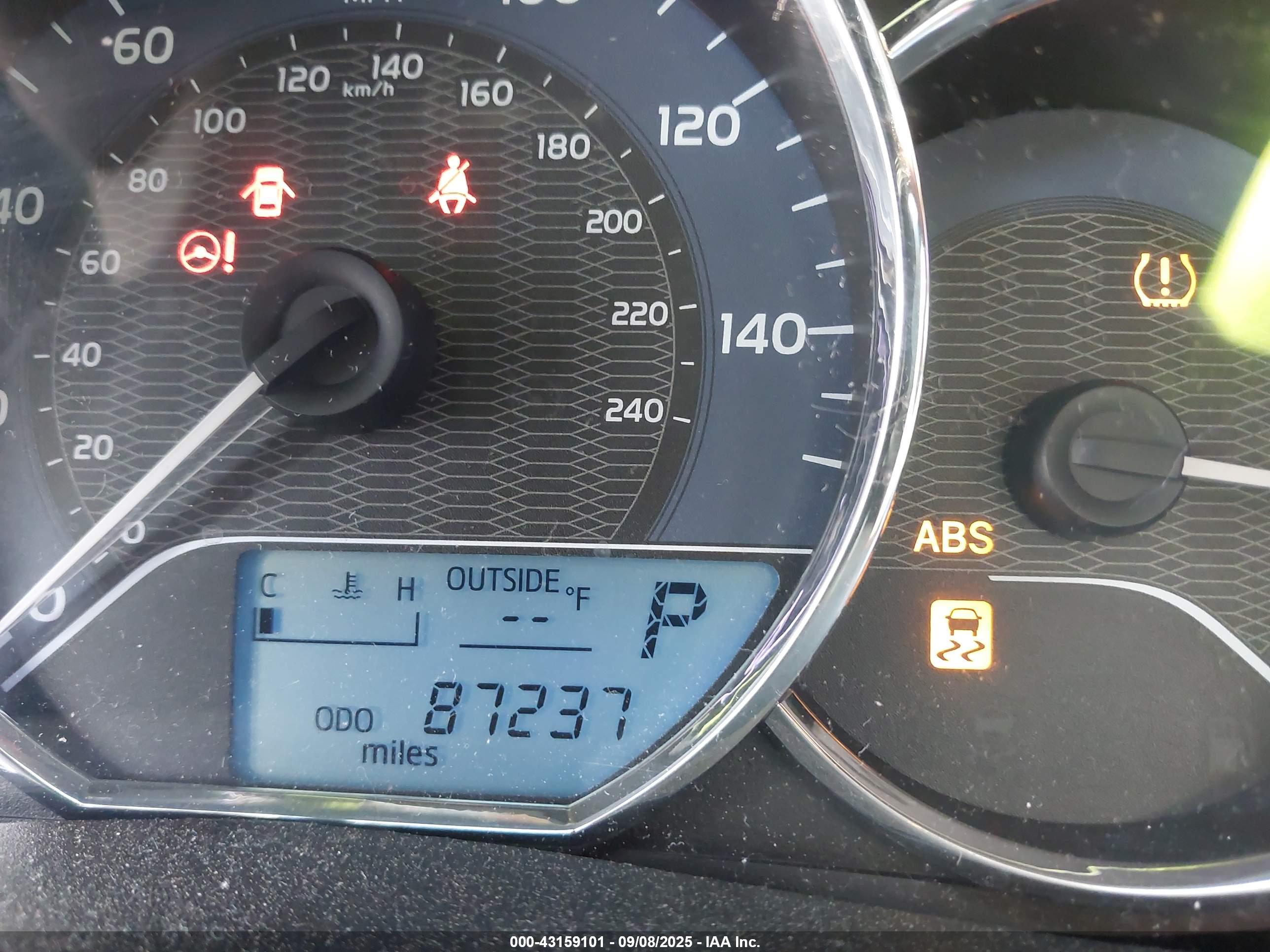 TOYOTA COROLLA image 7
