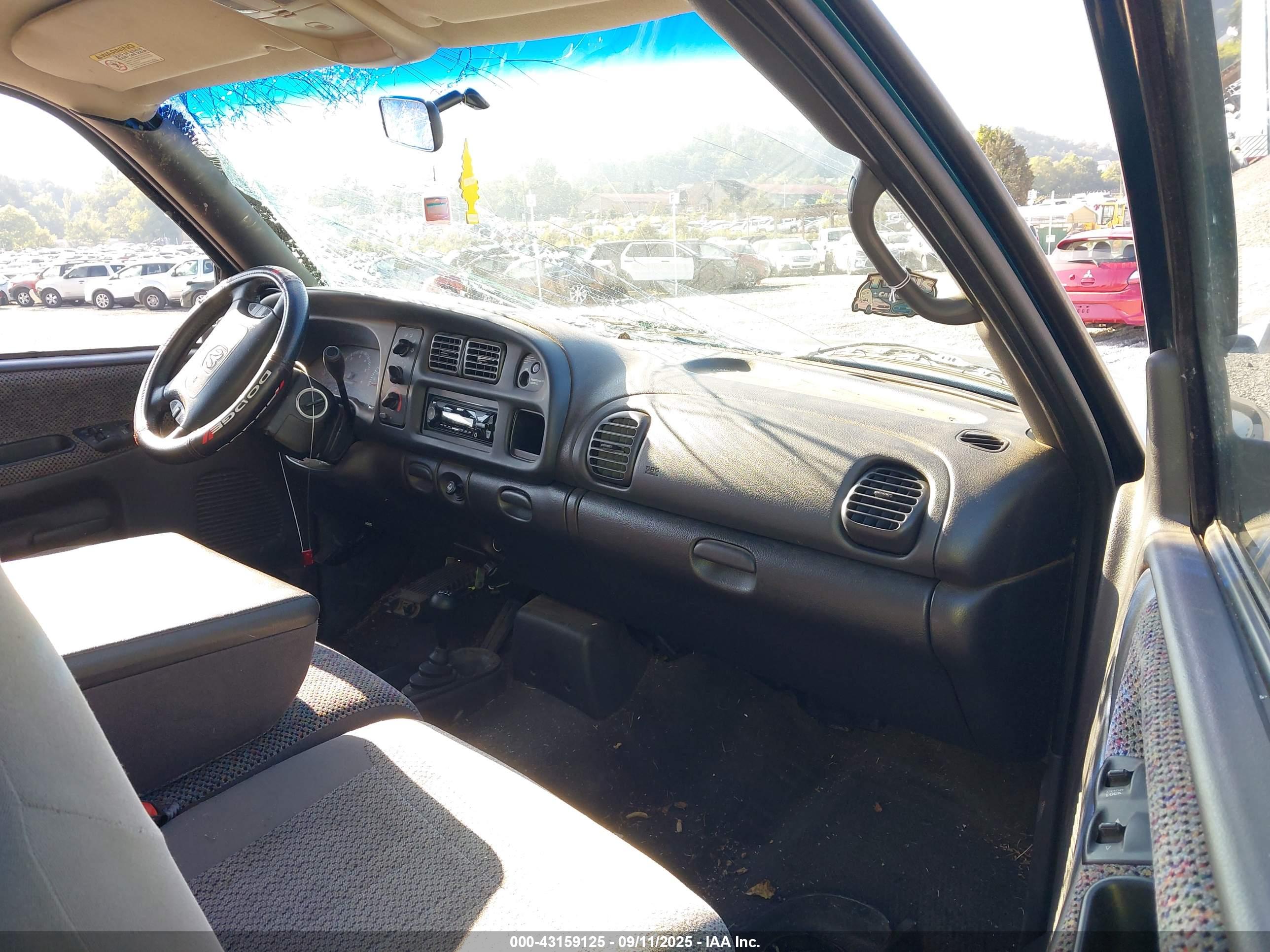 DODGE RAM image 5