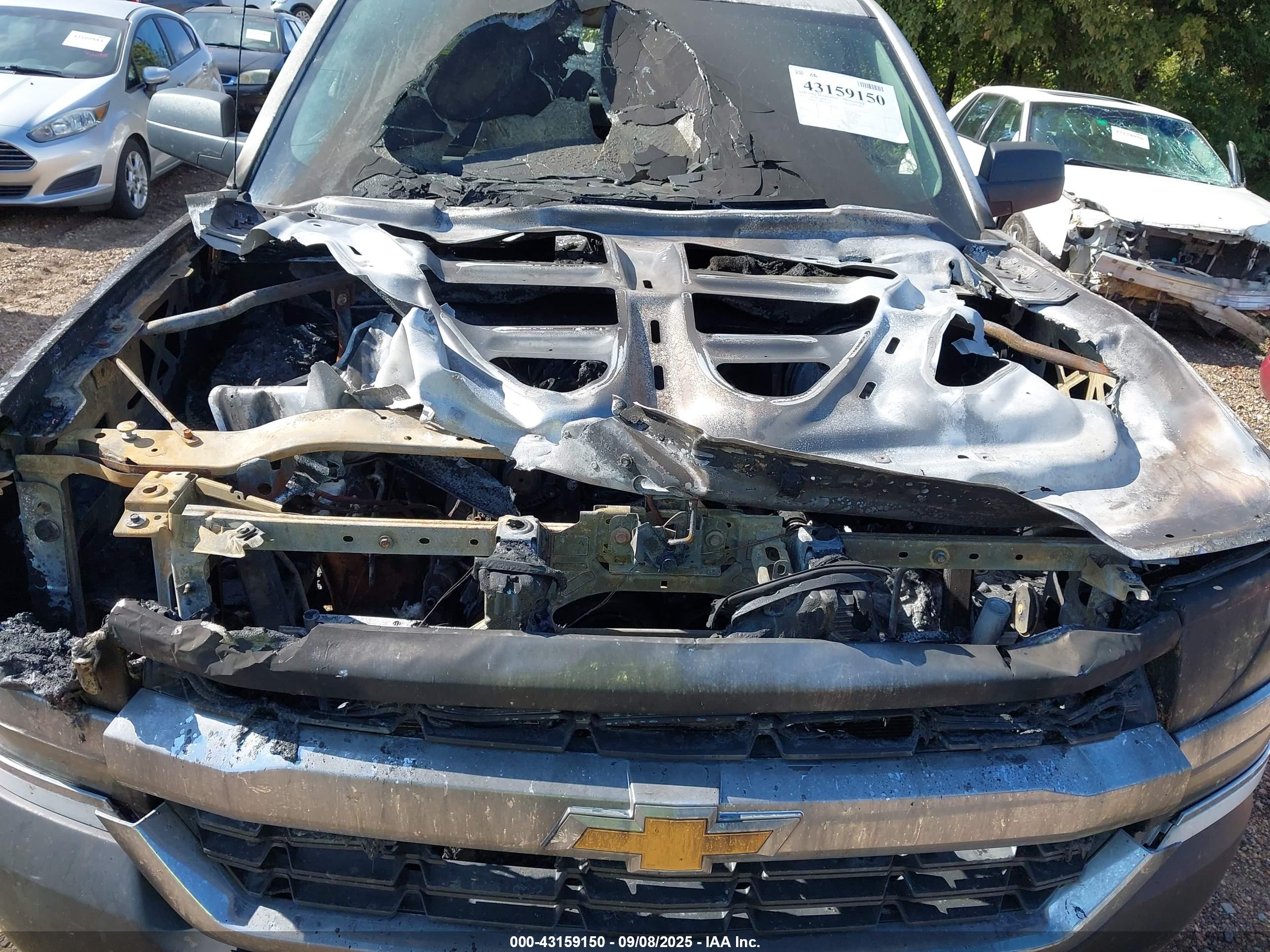 CHEVROLET SILVERADO image 10