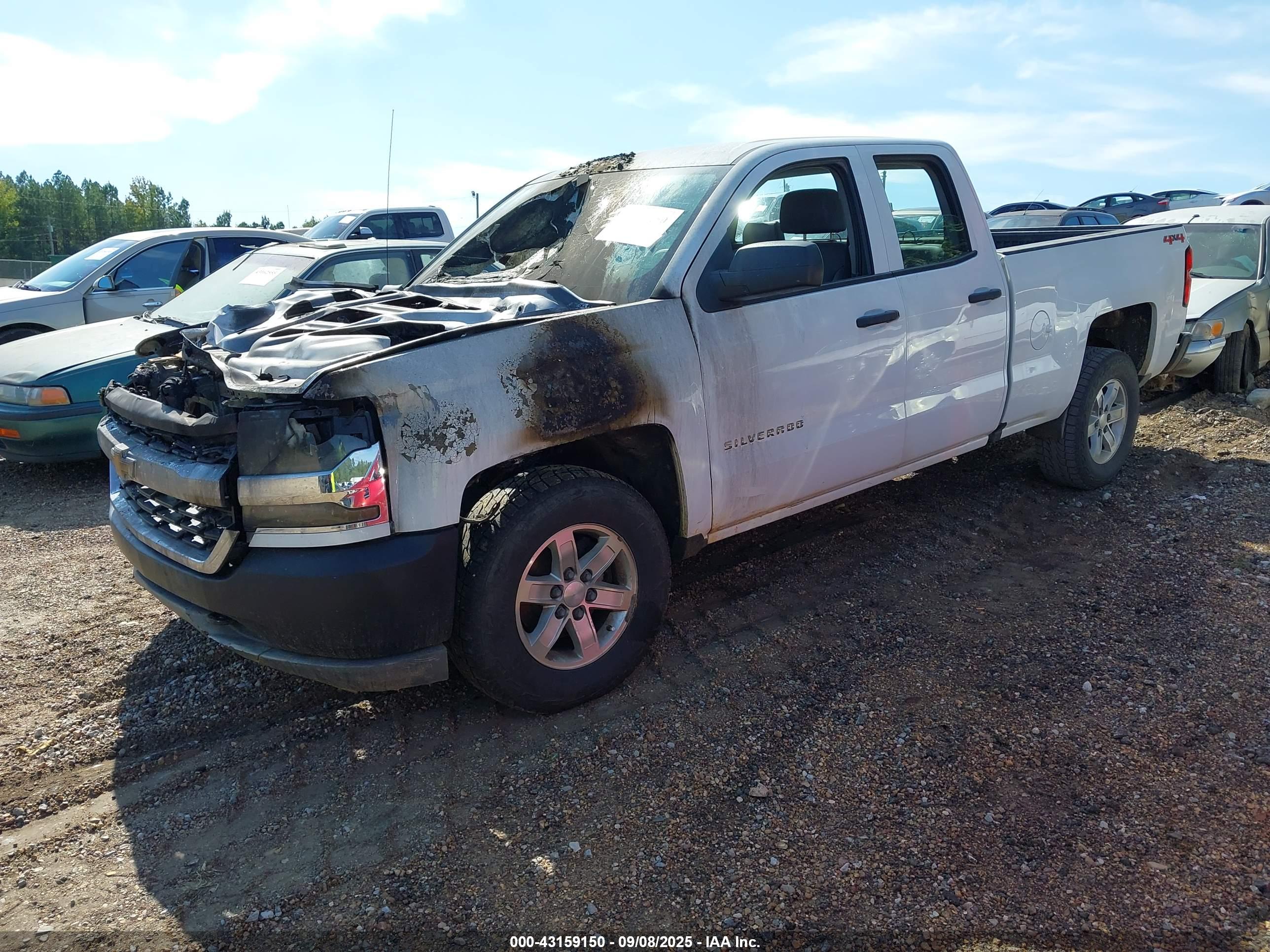 CHEVROLET SILVERADO image 2