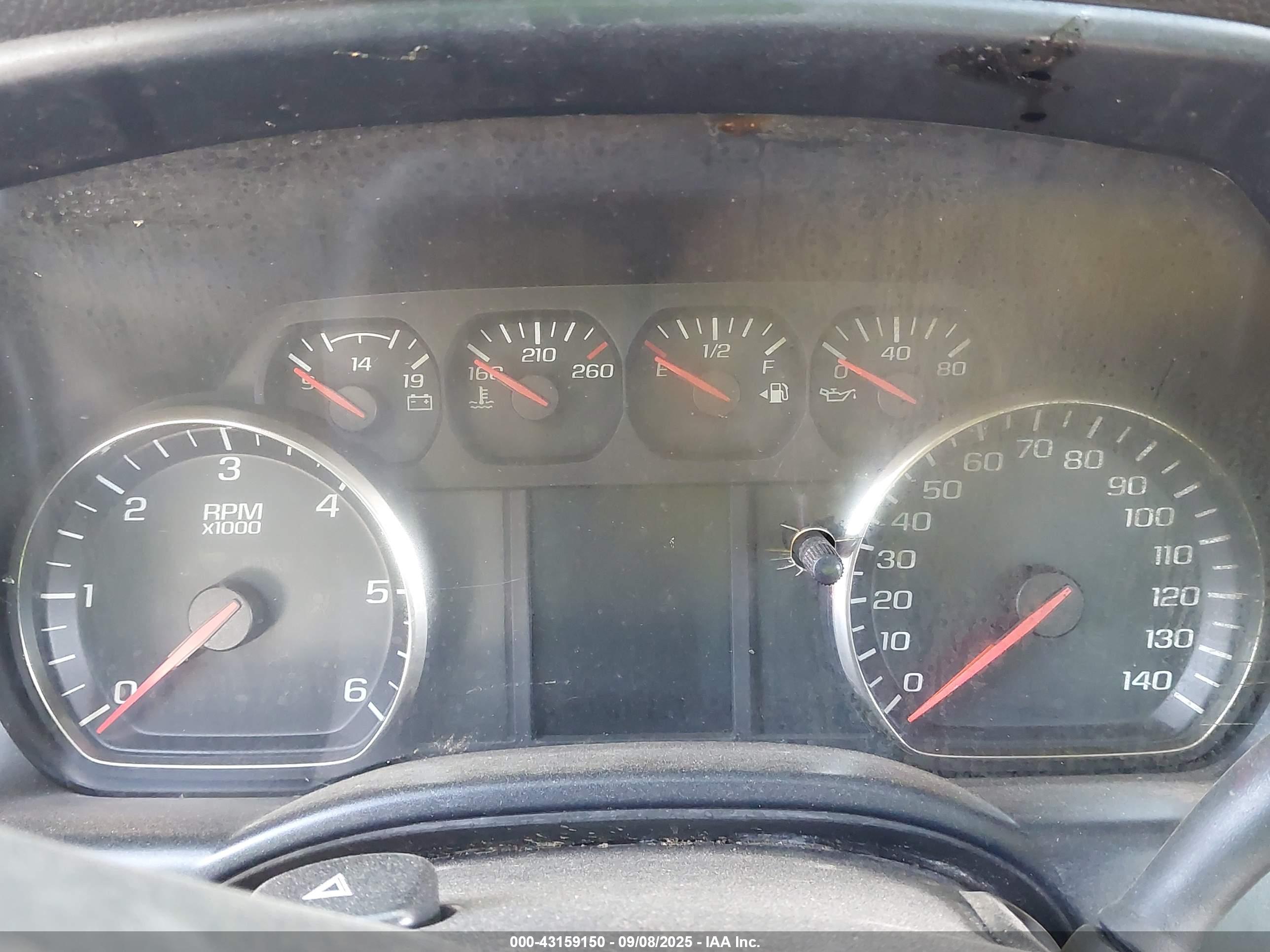 CHEVROLET SILVERADO image 7