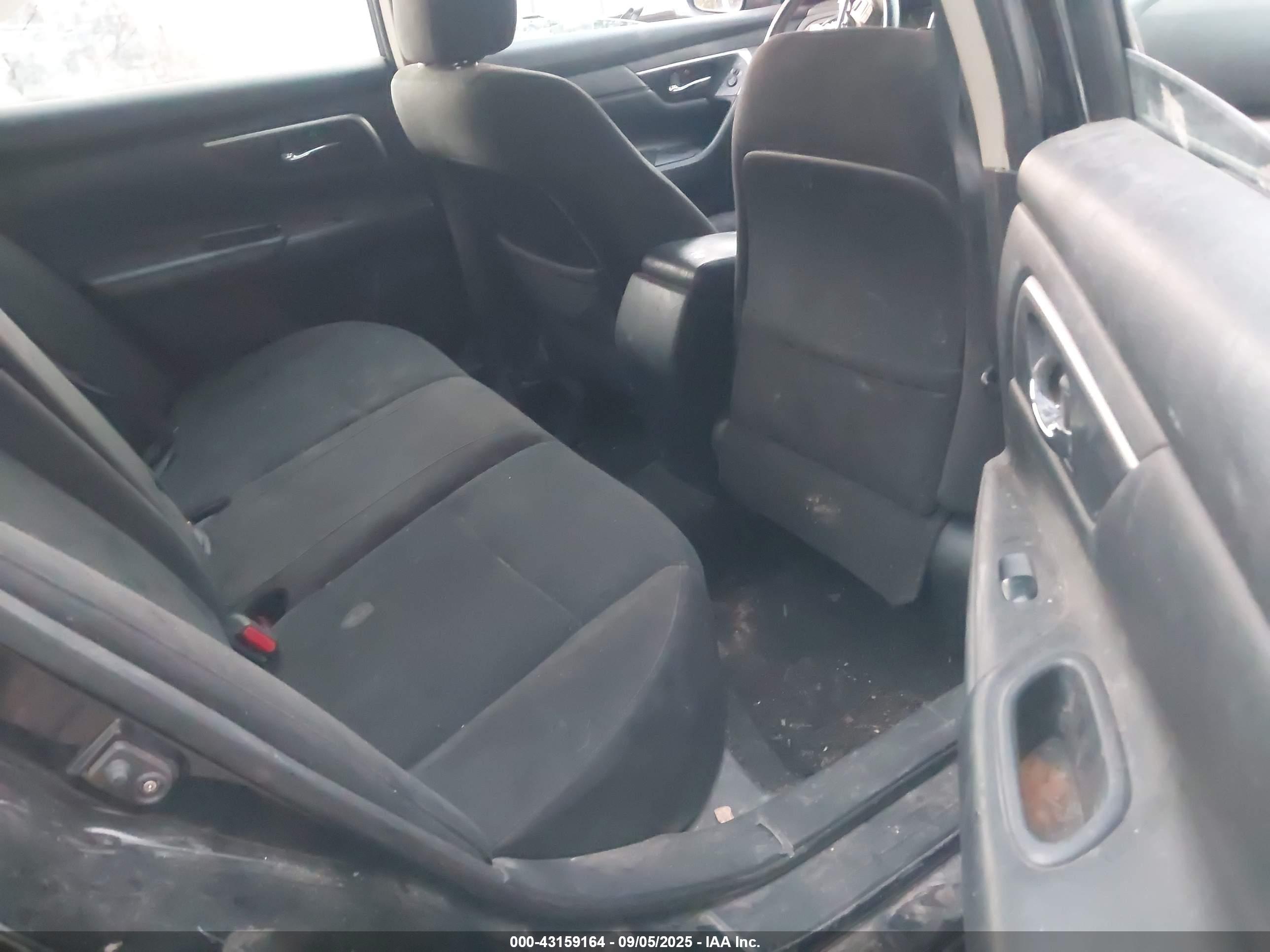 NISSAN ALTIMA image 8