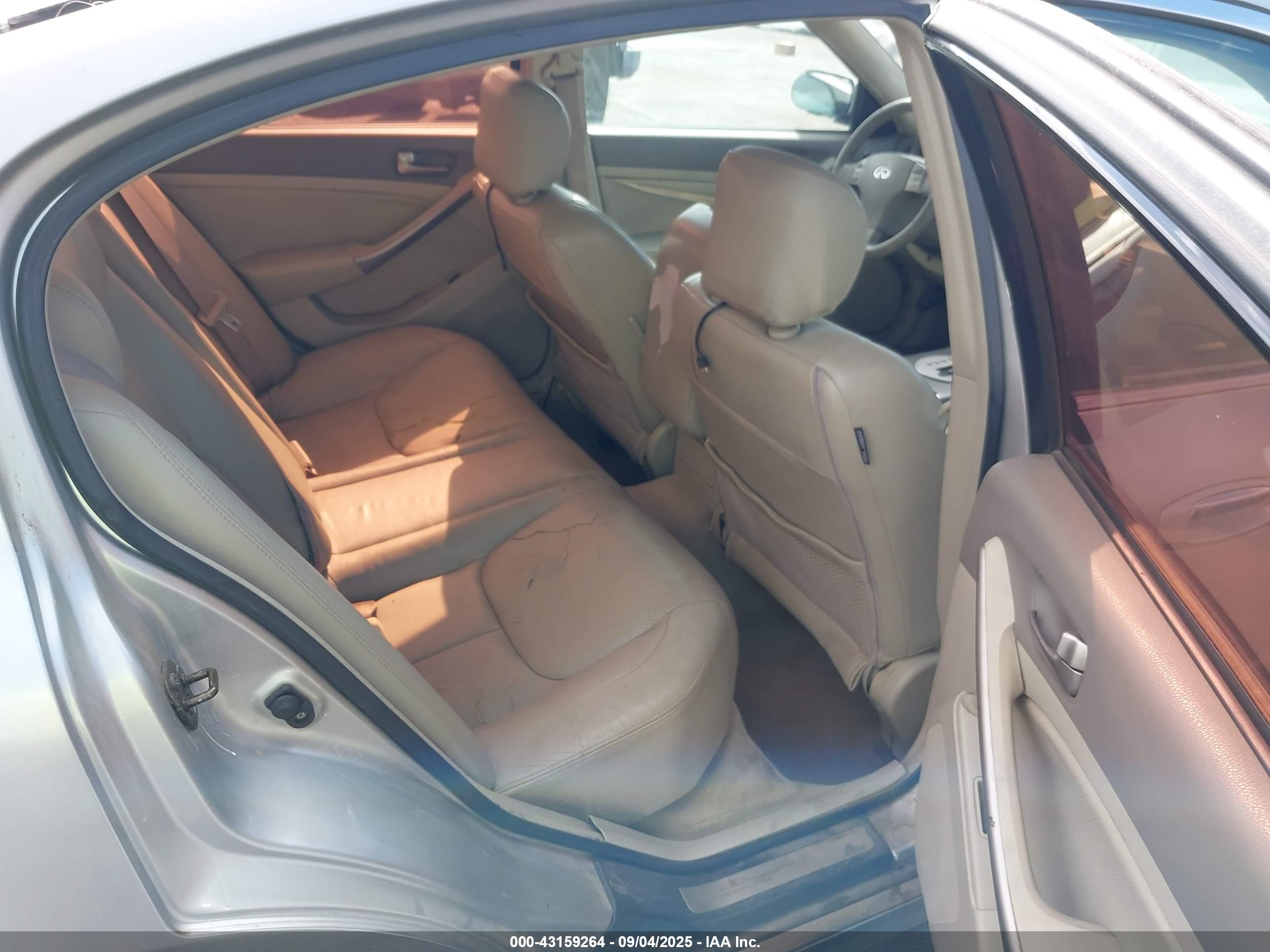 INFINITI G35 image 8