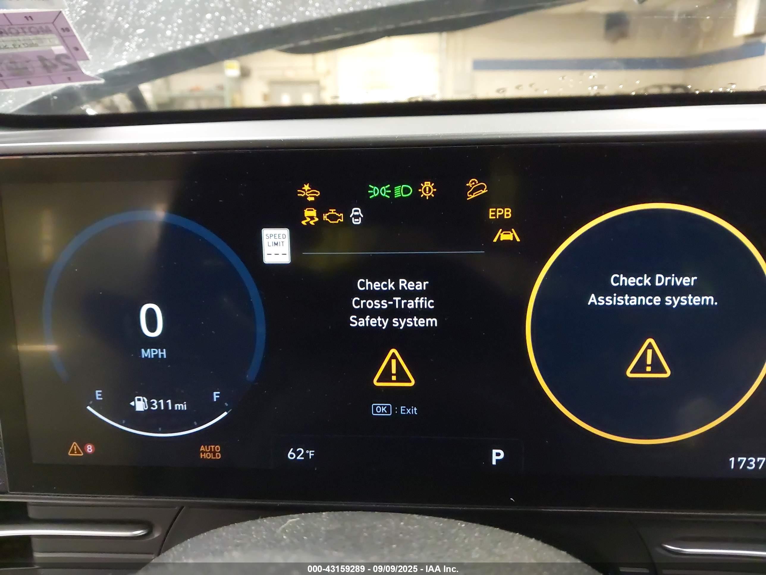 HYUNDAI KONA image 7