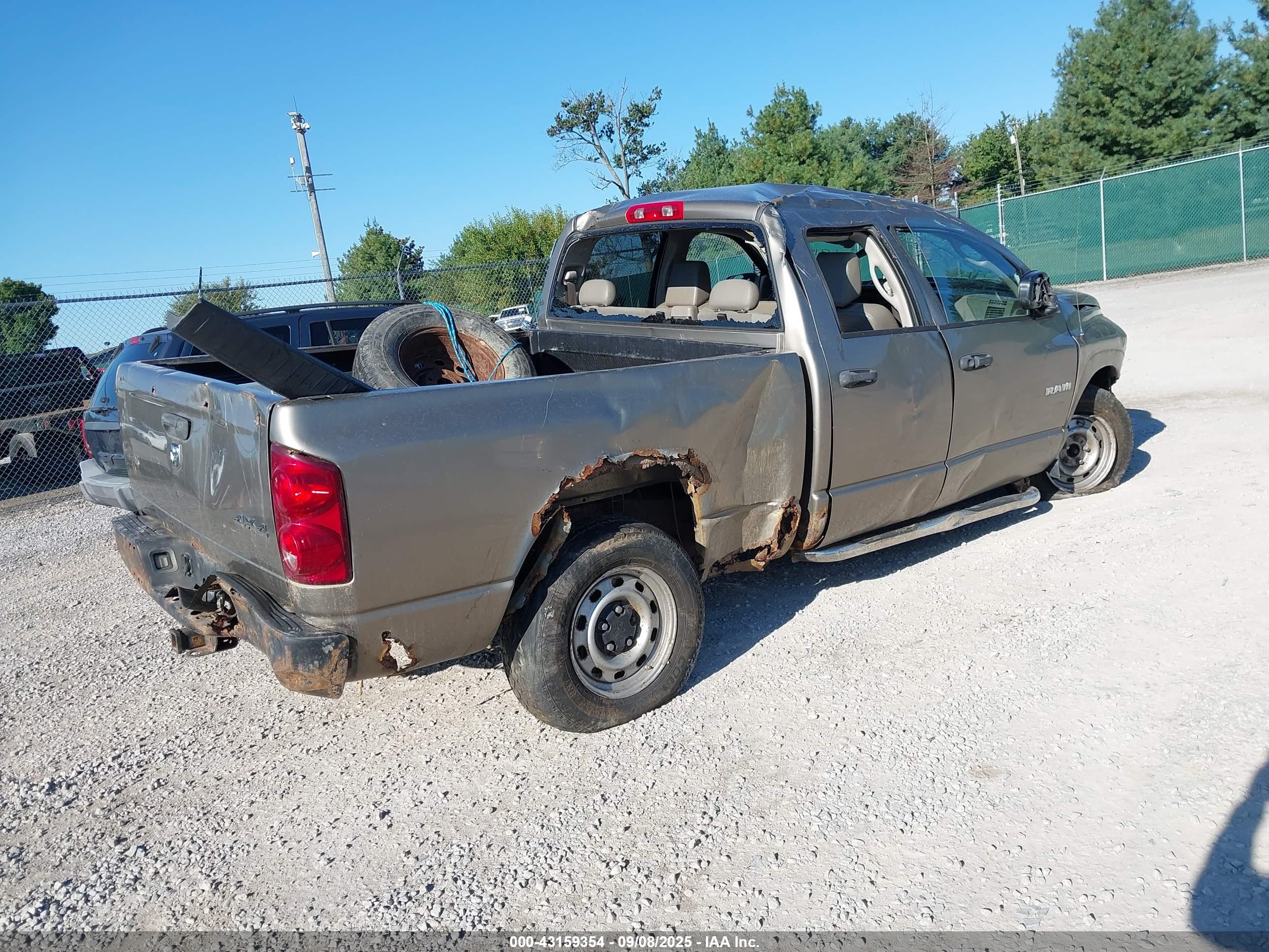DODGE RAM image 4