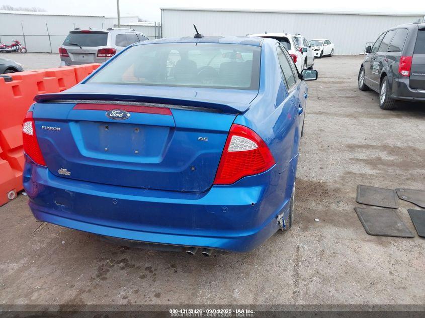 FORD FUSION image 4