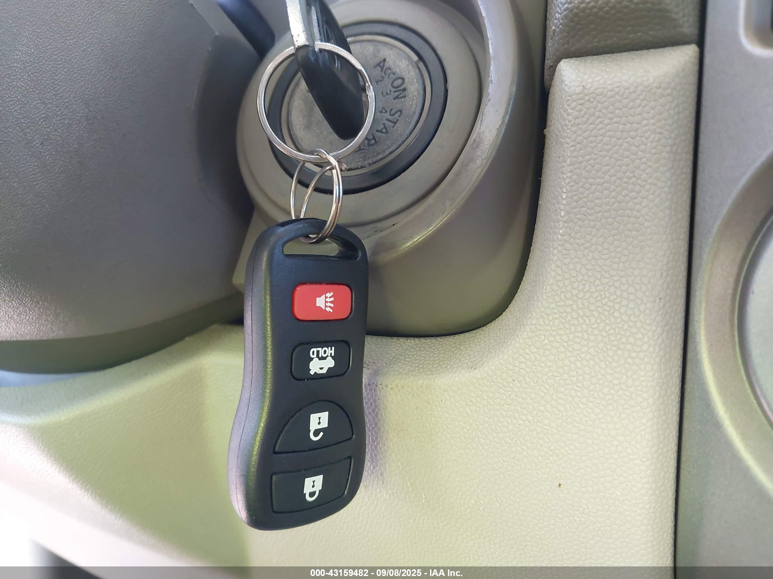 INFINITI QX56 image 11