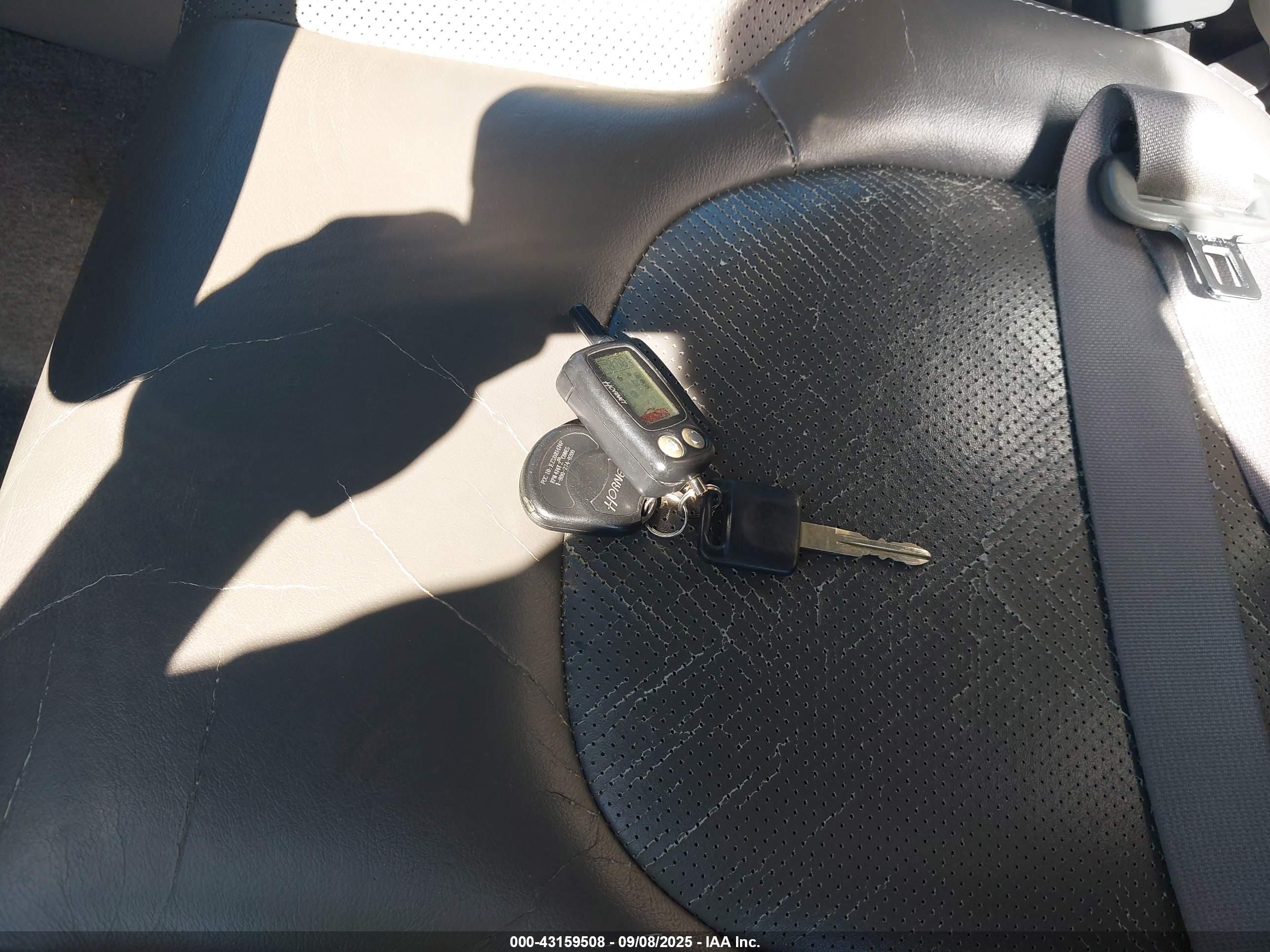 NISSAN FRONTIER image 11