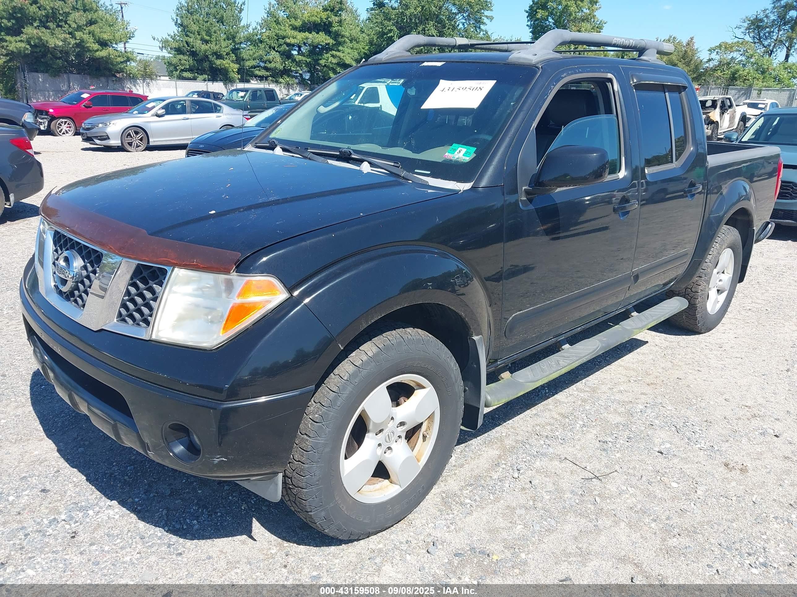 NISSAN FRONTIER image 2
