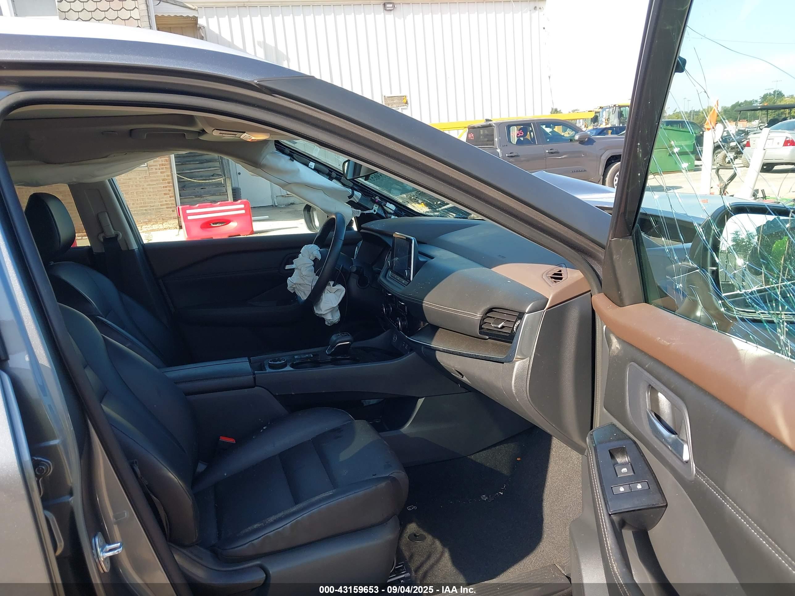 NISSAN ROGUE image 5