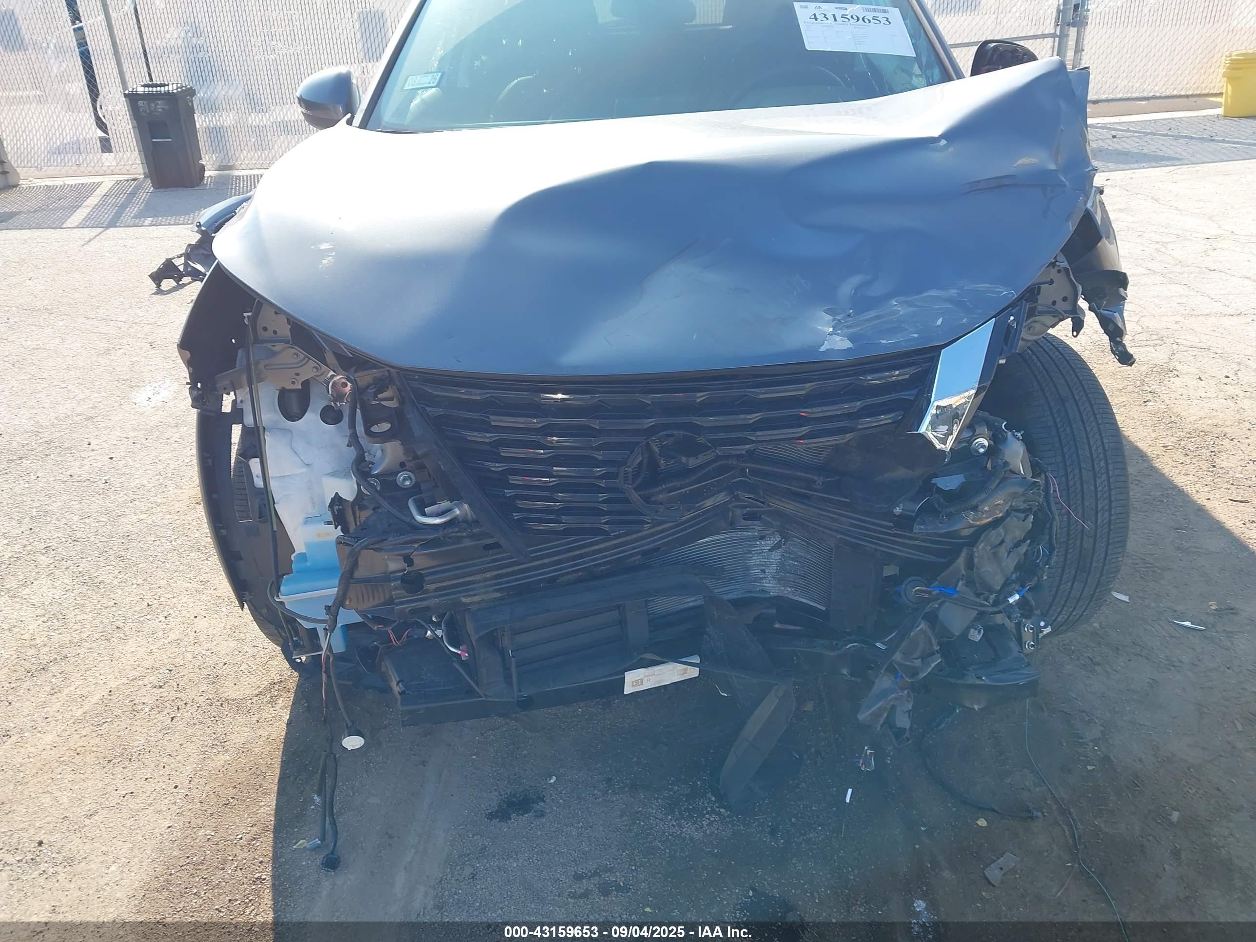NISSAN ROGUE image 6
