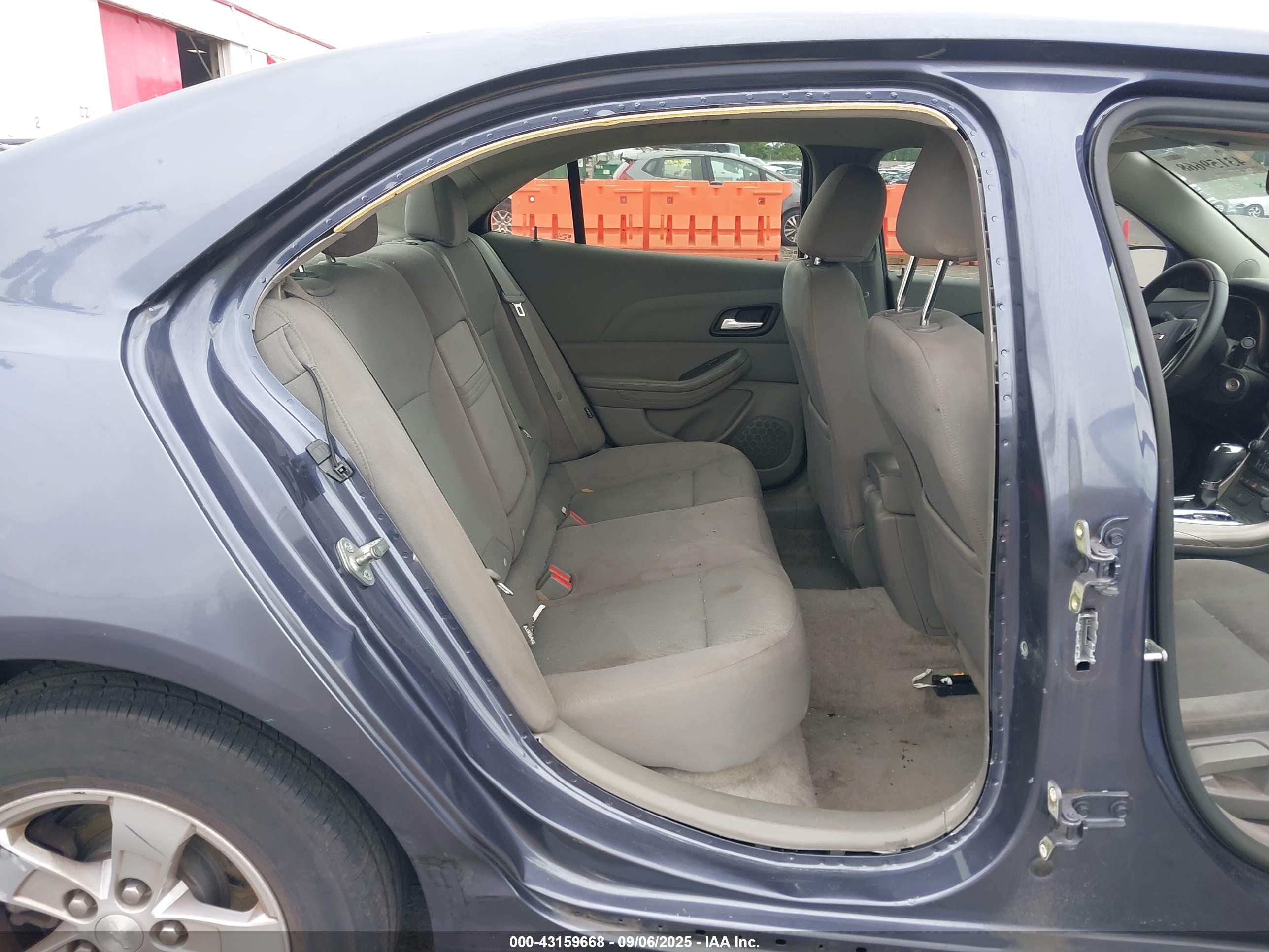 CHEVROLET MALIBU image 8