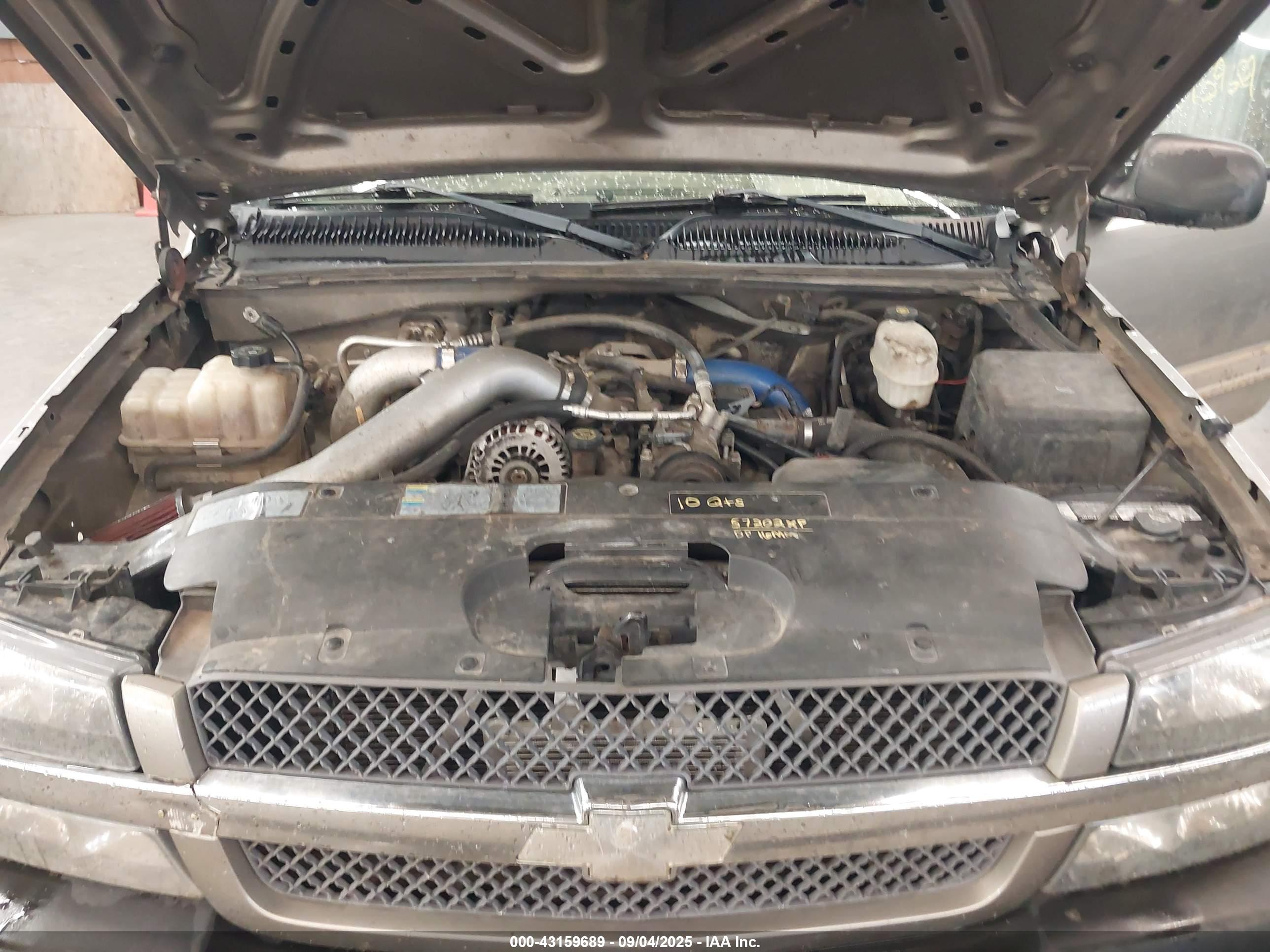 CHEVROLET SILVERADO image 10