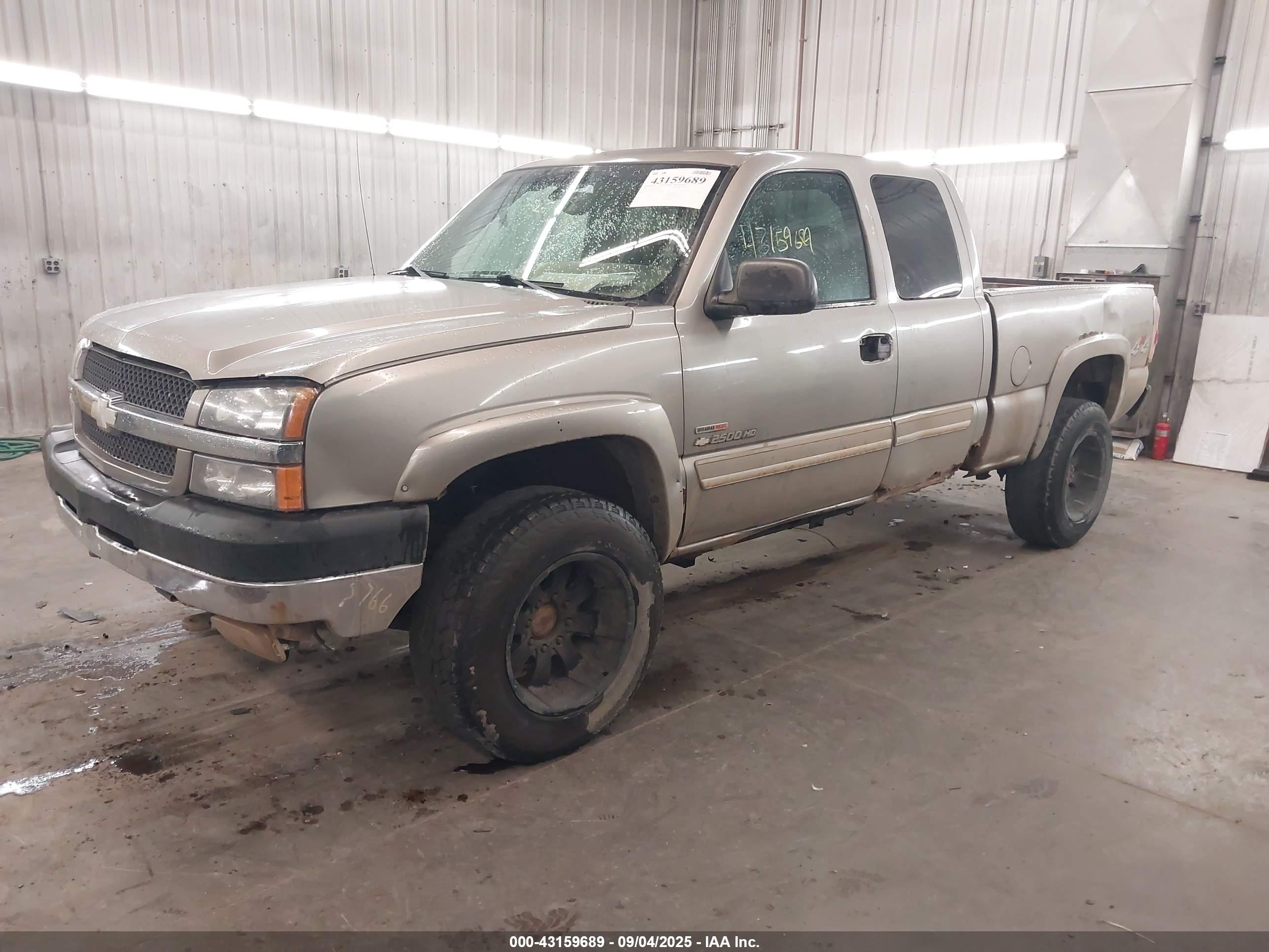 CHEVROLET SILVERADO image 2