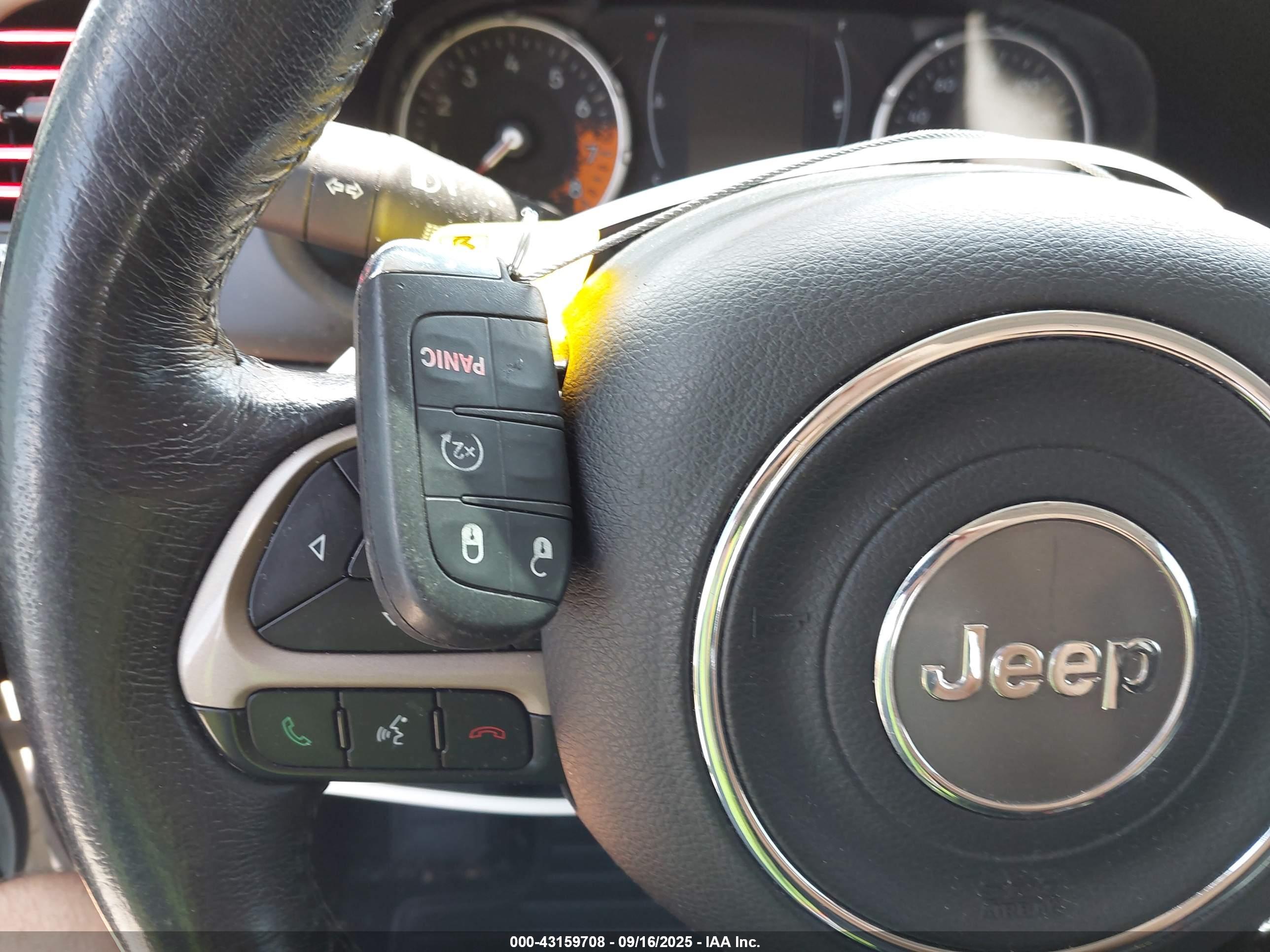 JEEP RENEGADE image 11