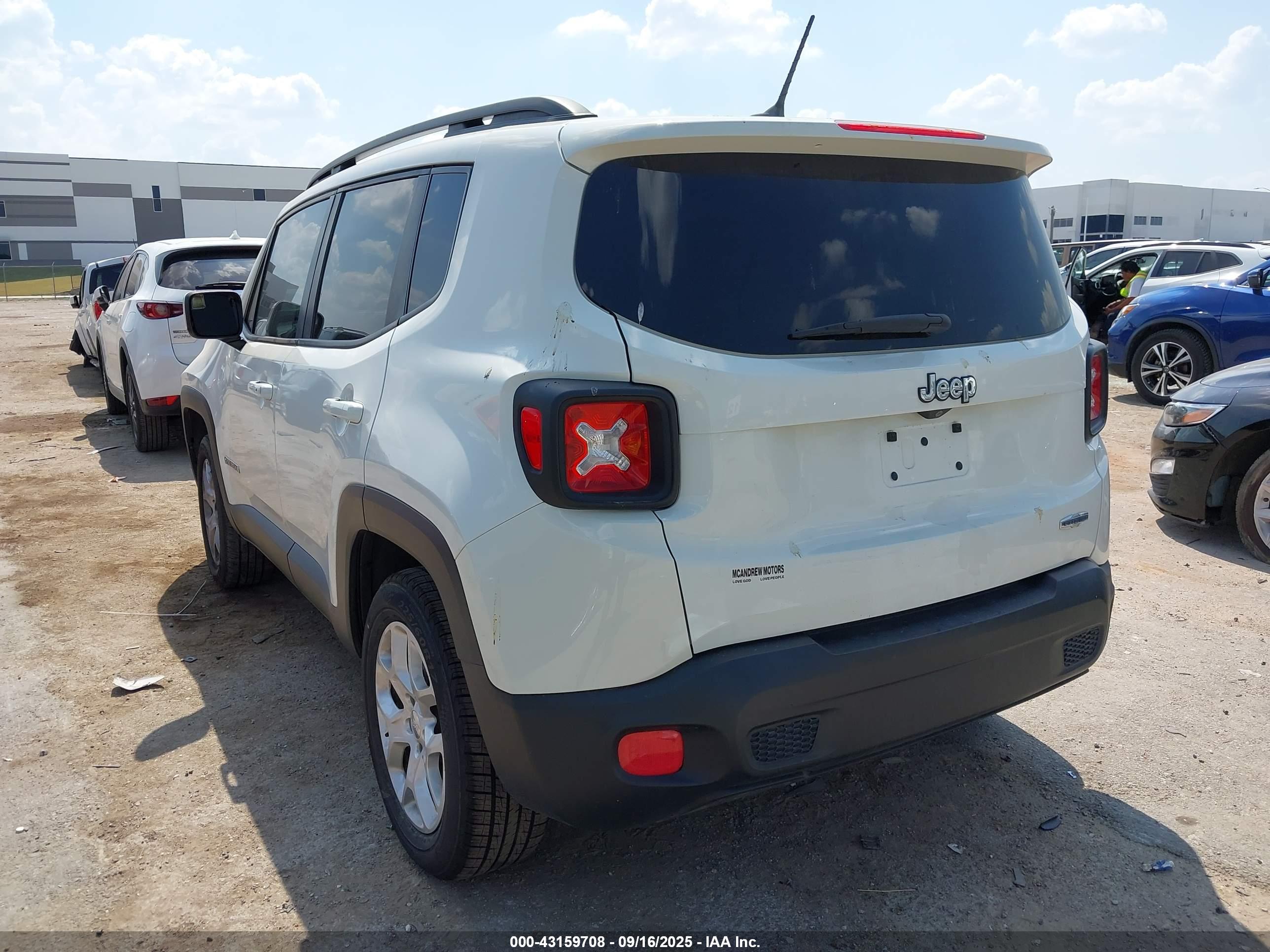 JEEP RENEGADE image 3