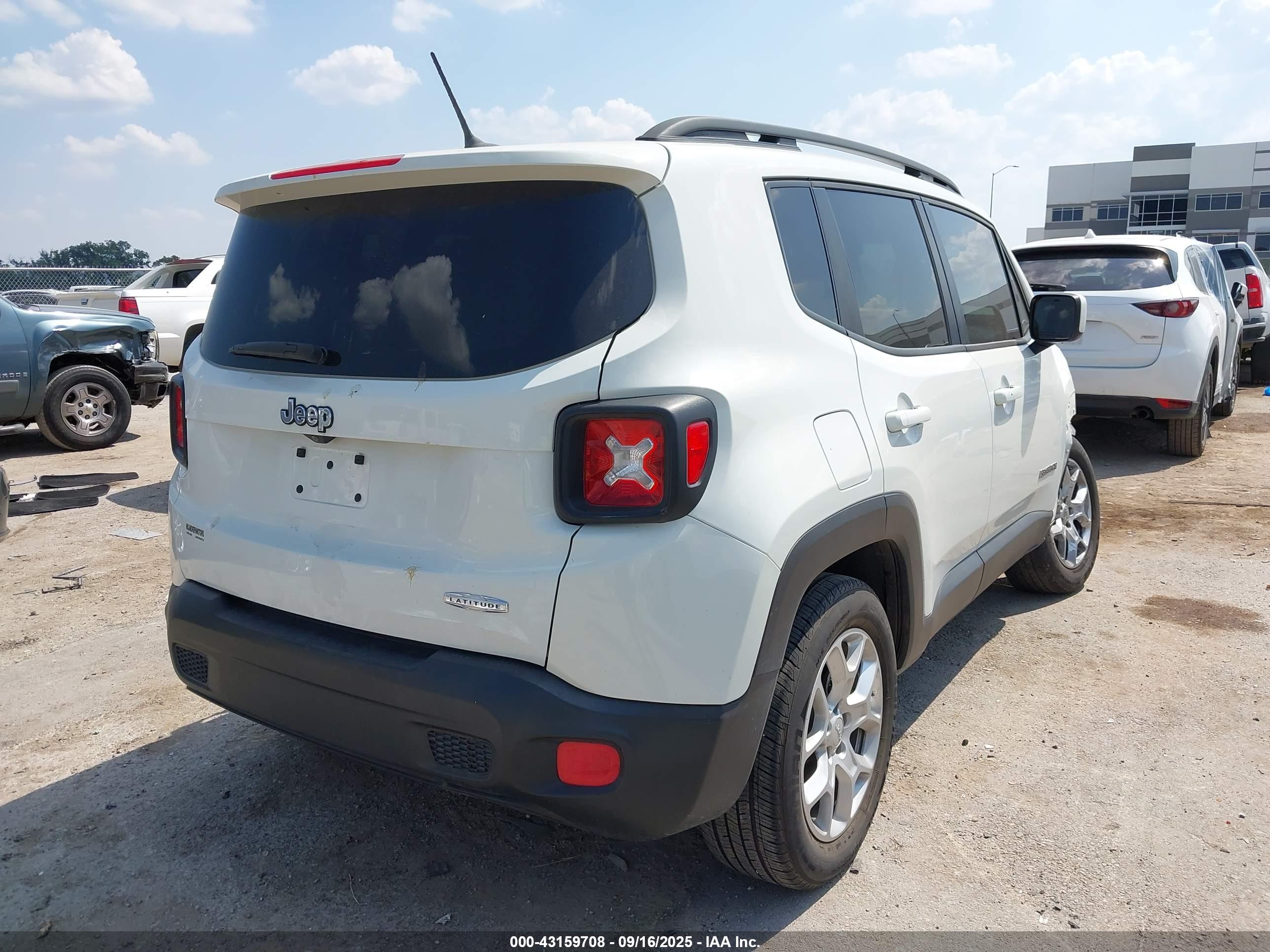 JEEP RENEGADE image 4