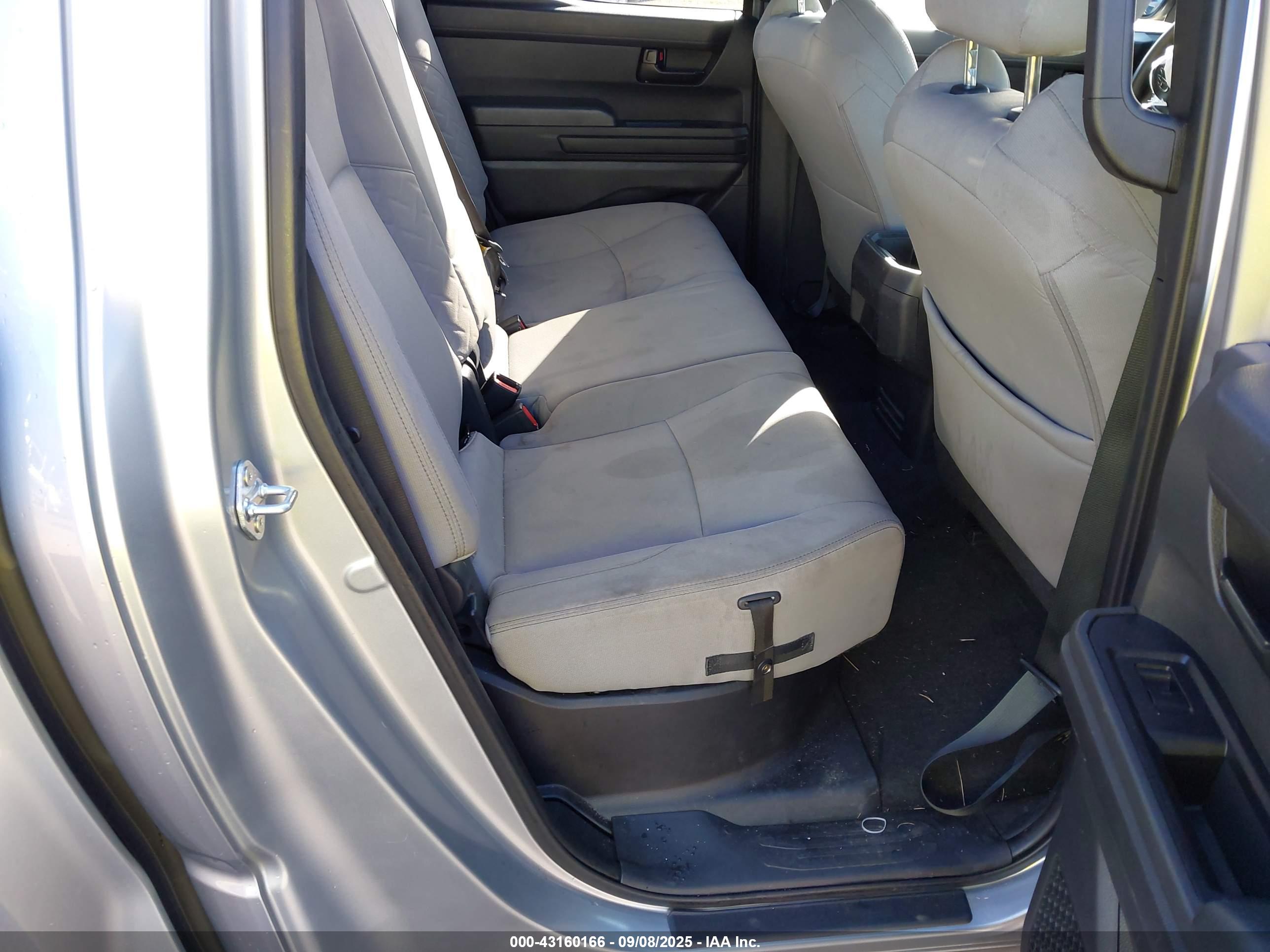 TOYOTA TACOMA image 8