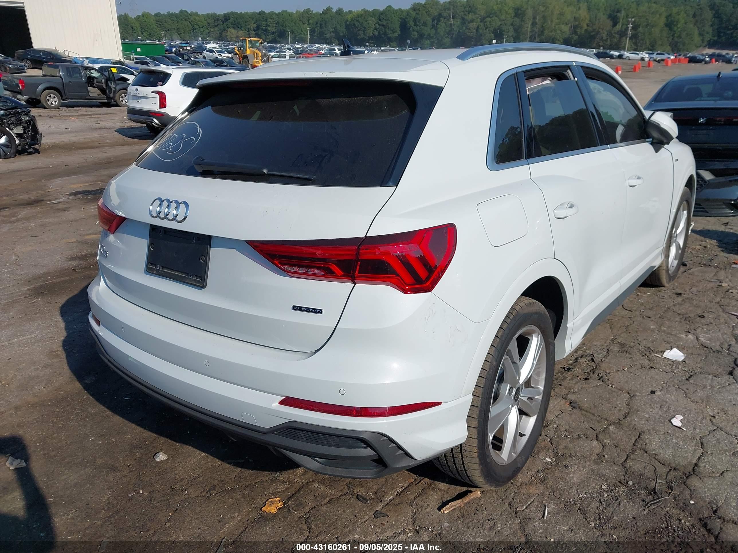 AUDI Q3 image 4