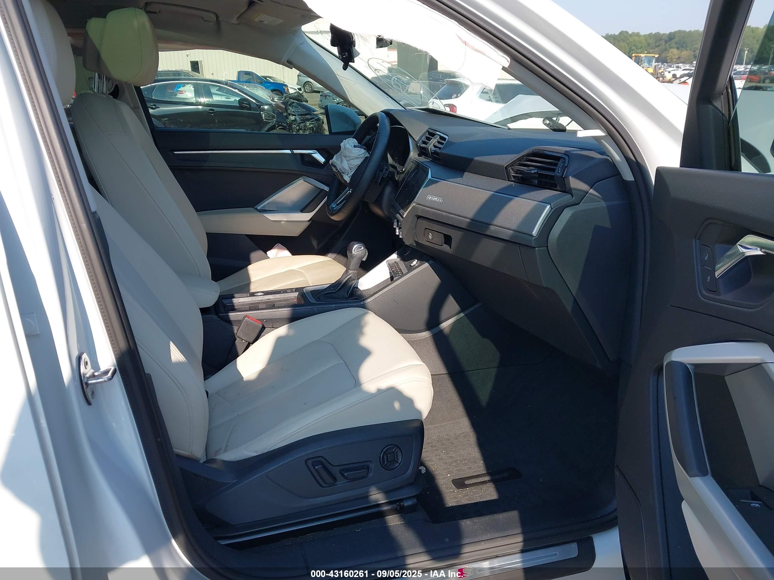 AUDI Q3 image 5
