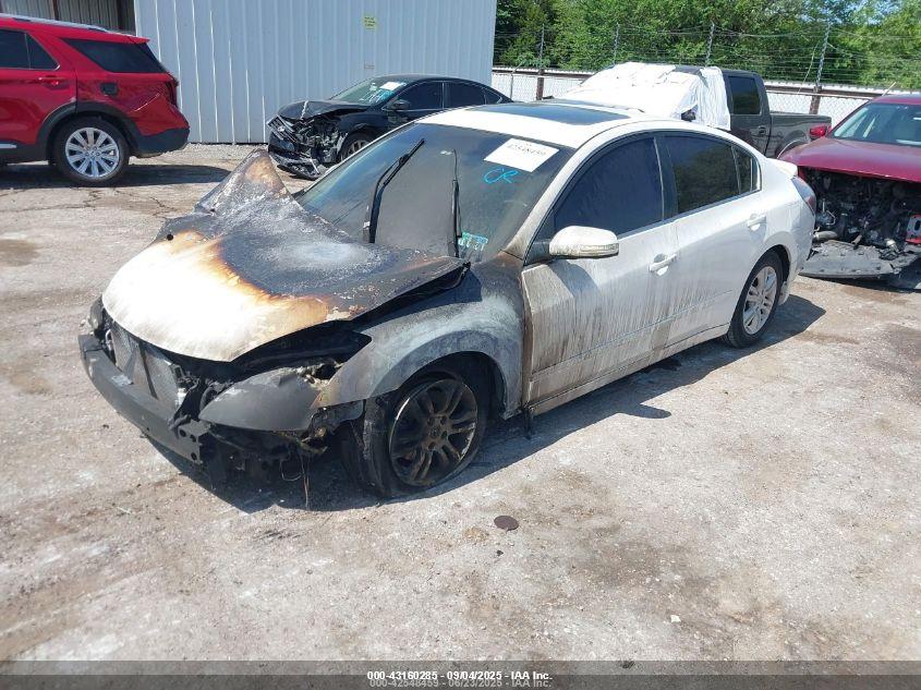 NISSAN ALTIMA image 2