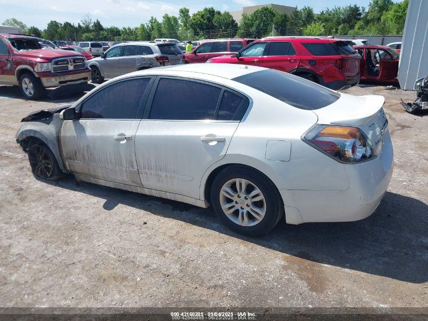 NISSAN ALTIMA image 3