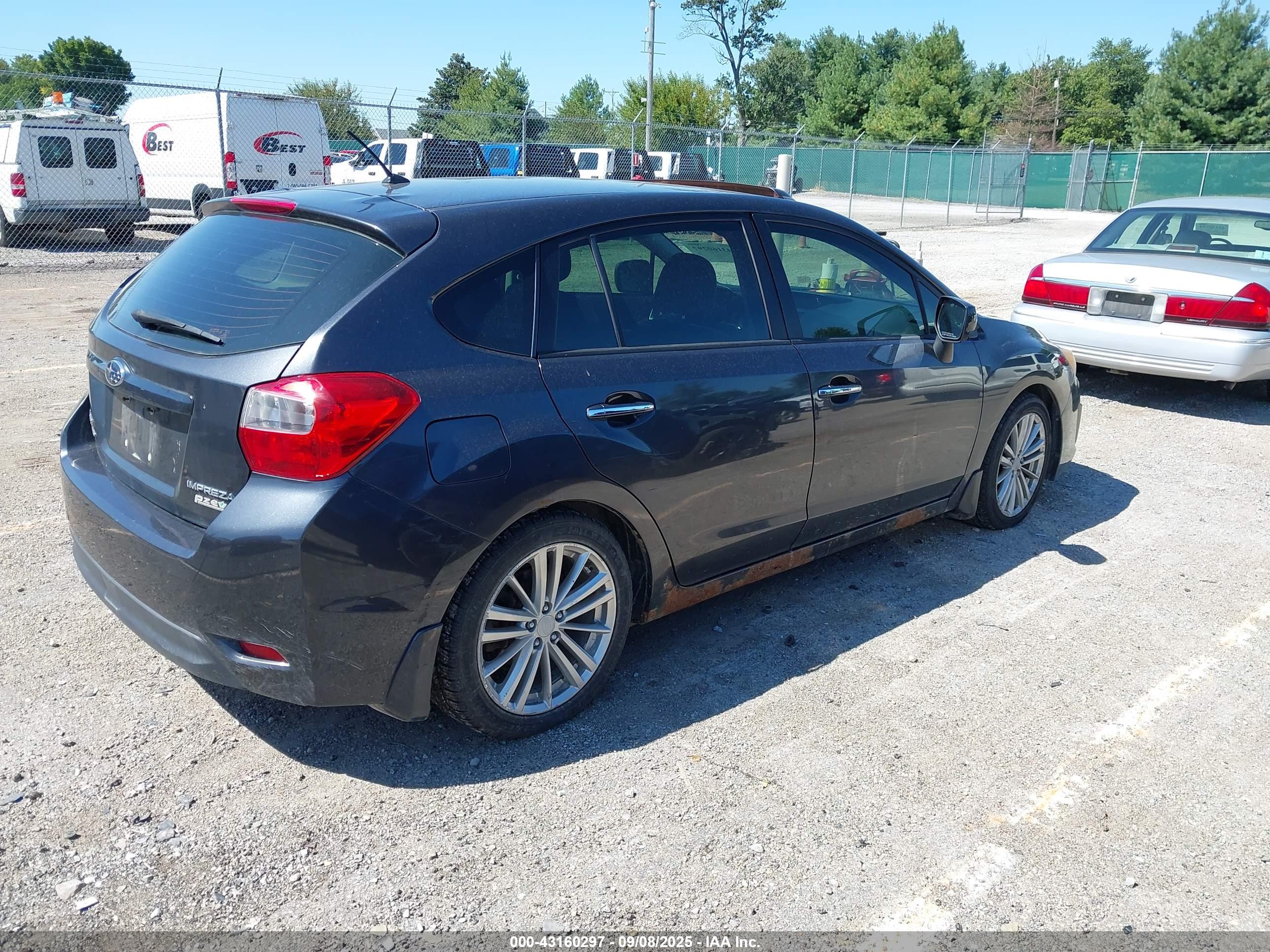 SUBARU IMPREZA image 4