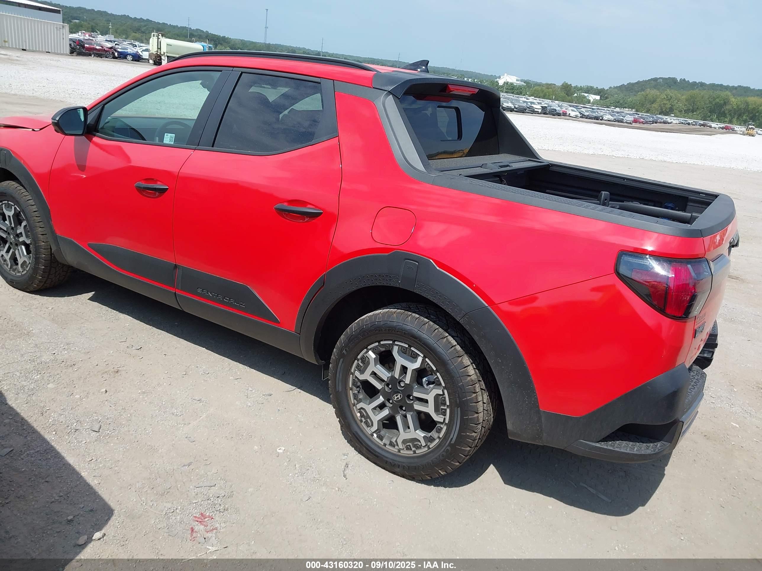 HYUNDAI SANTA image 3