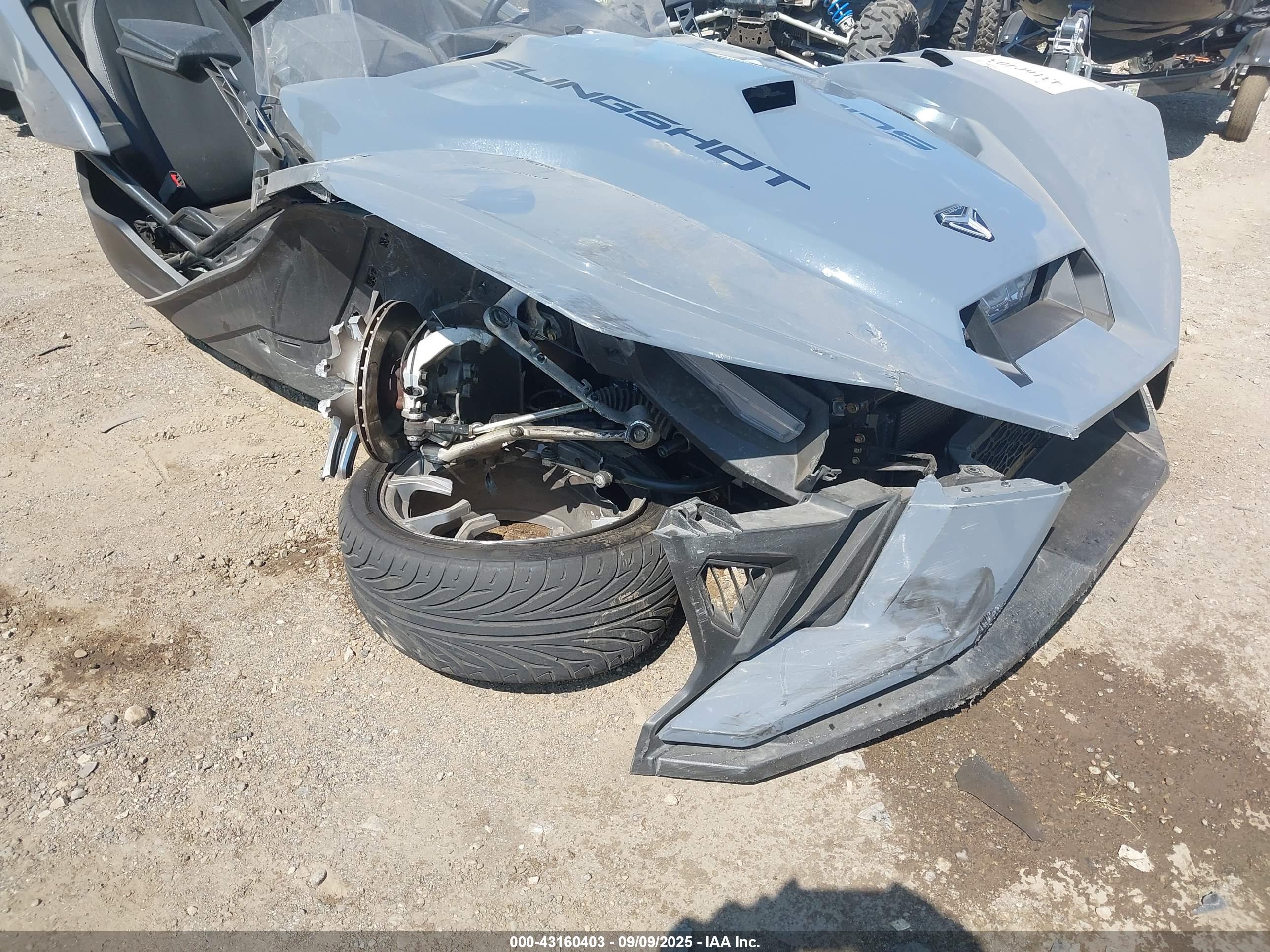 POLARIS SLINGSHOT image 6
