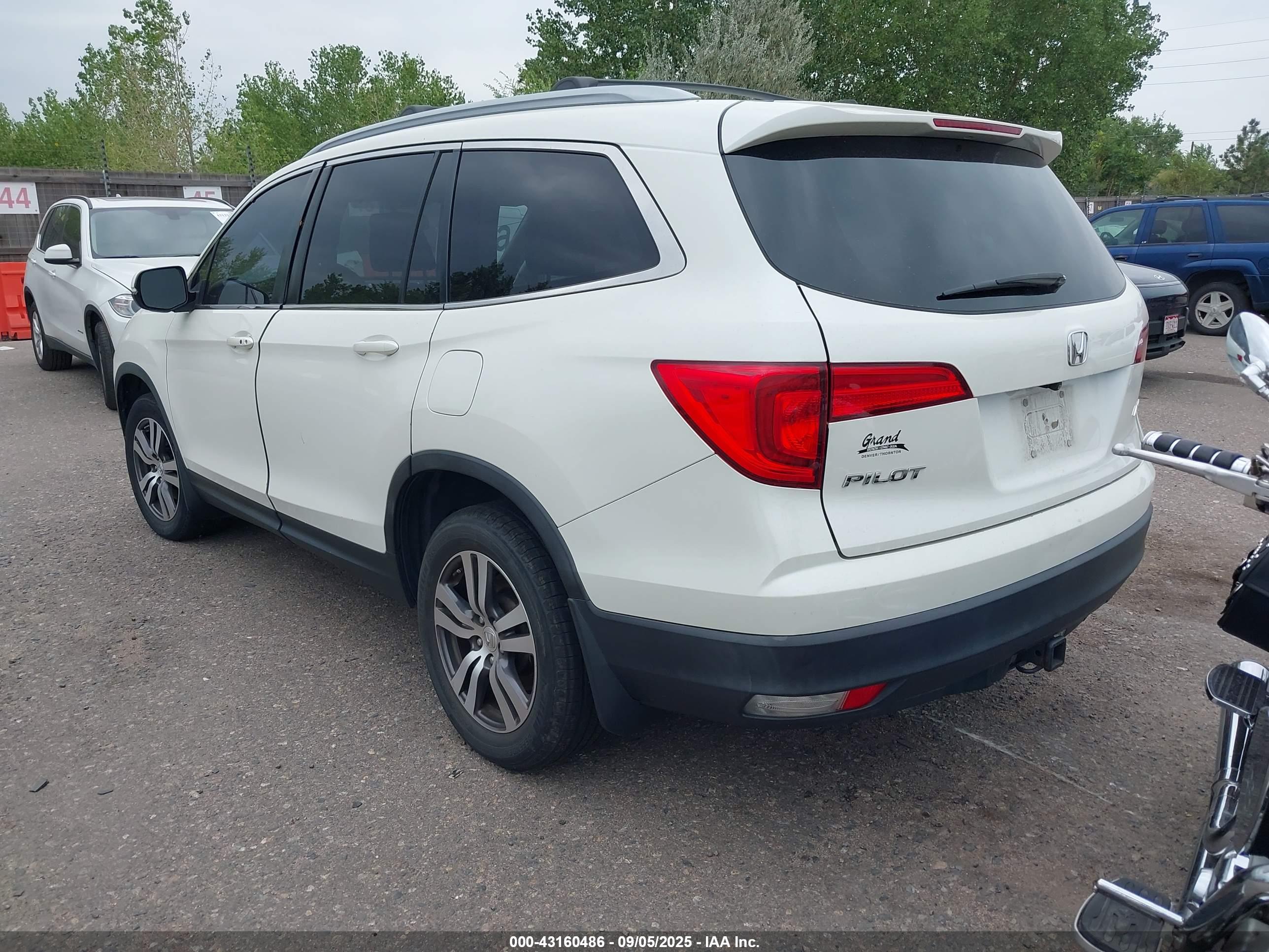 HONDA PILOT image 3