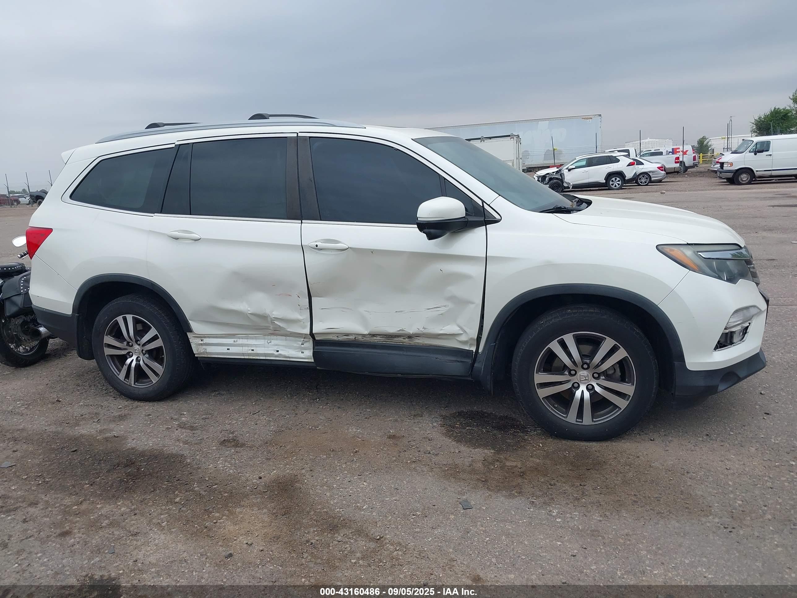 HONDA PILOT image 6