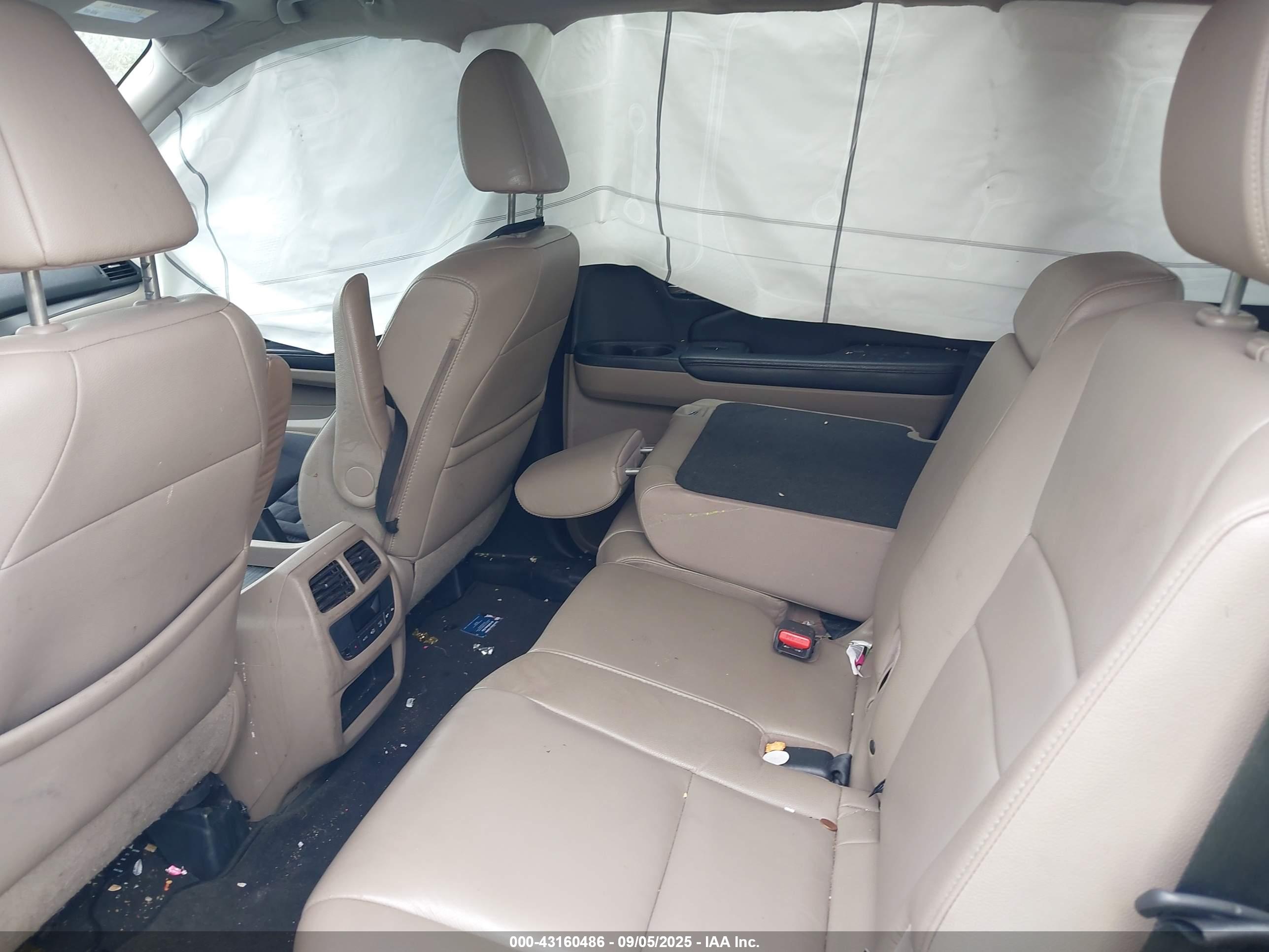 HONDA PILOT image 8