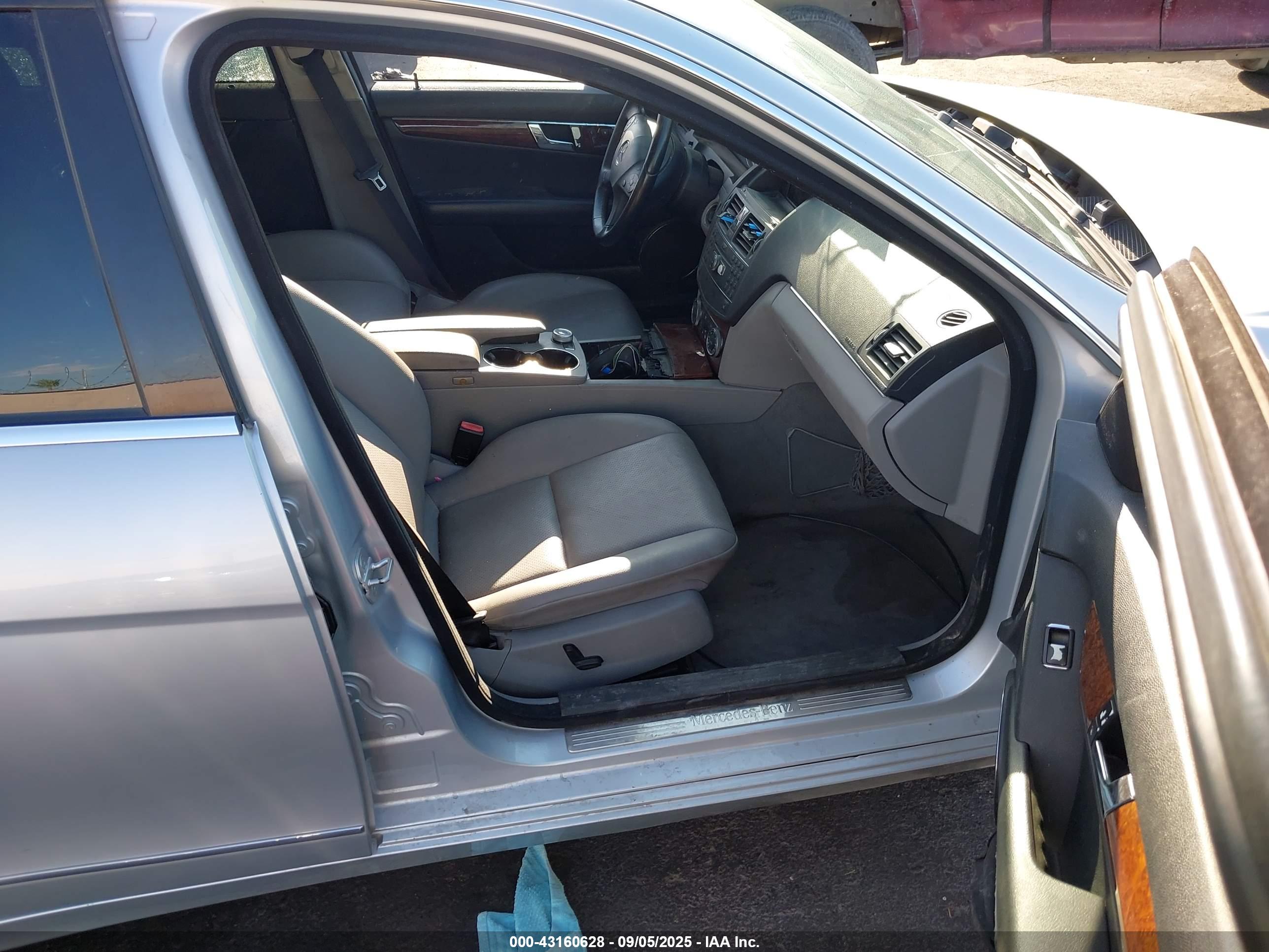 MERCEDES-BENZ C image 5