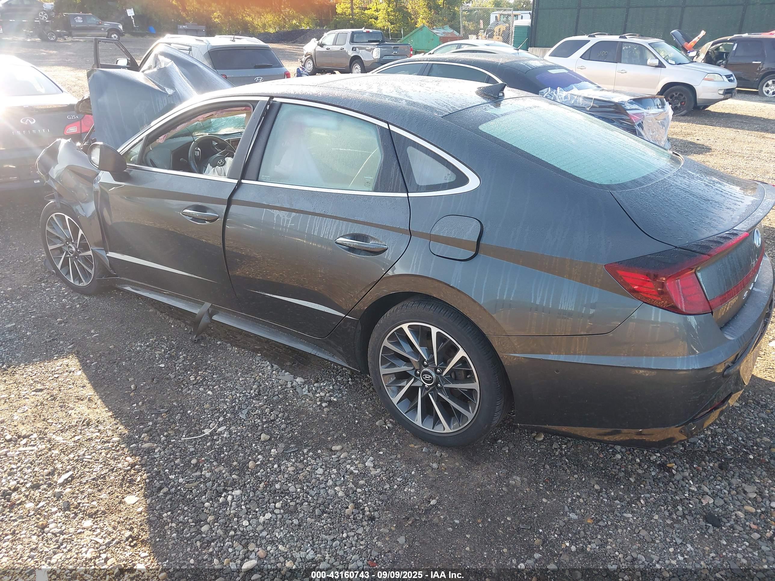 HYUNDAI SONATA image 3