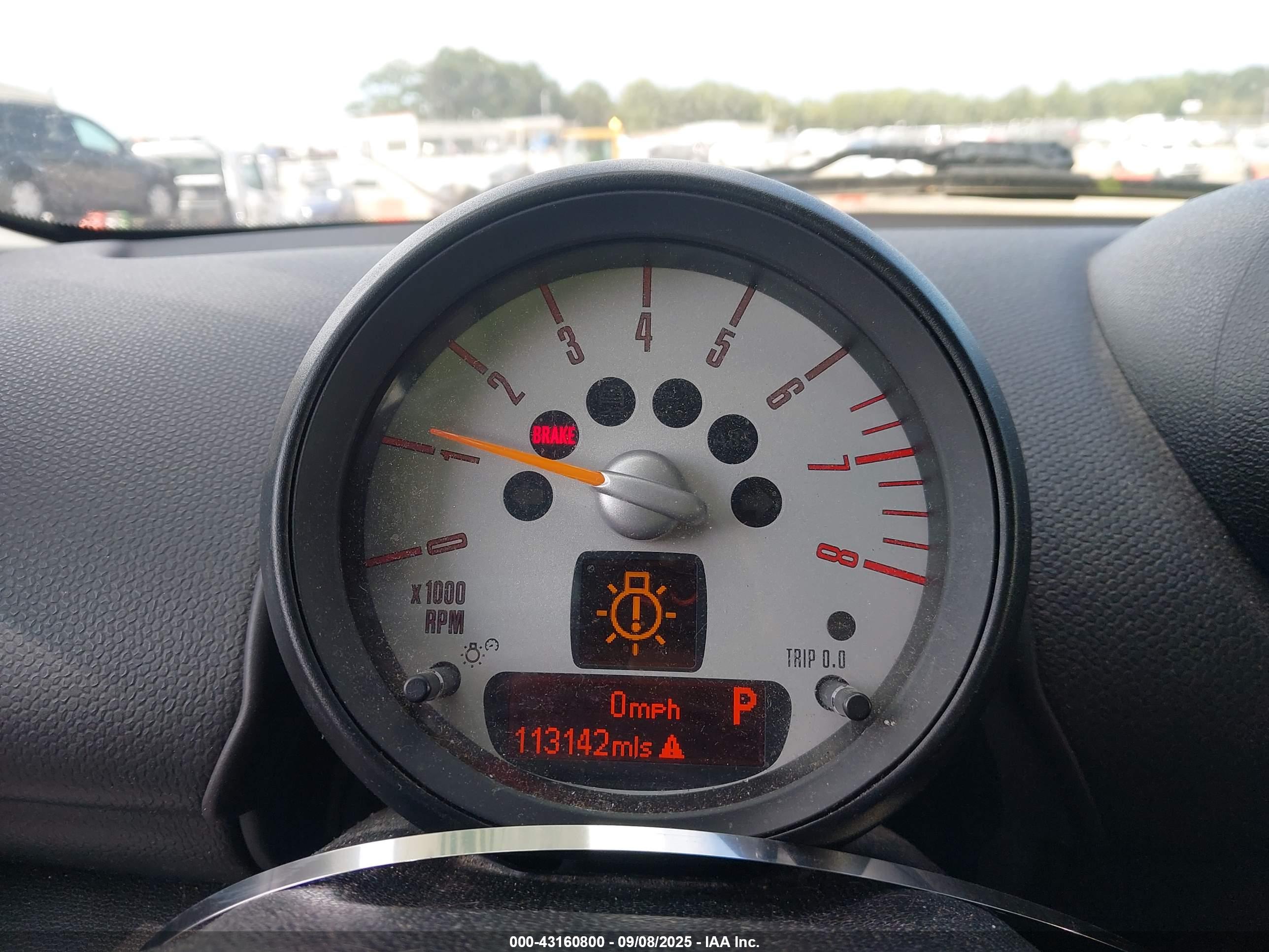 MINI COUNTRYMAN image 7