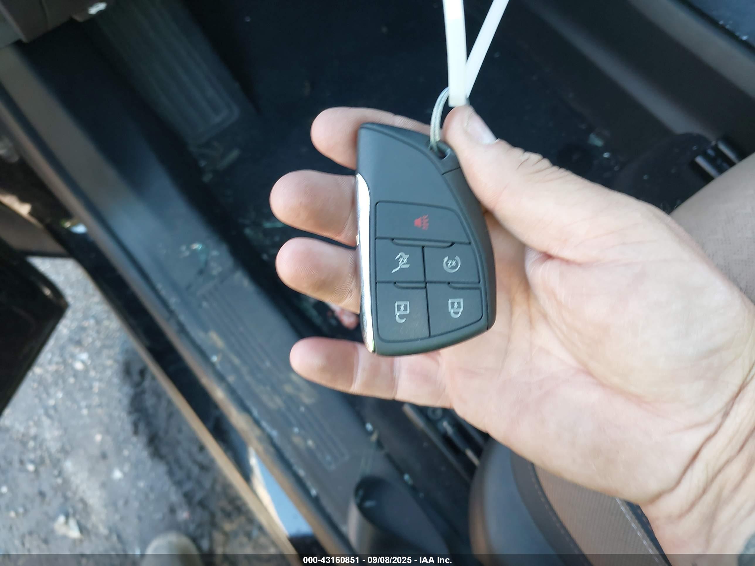 CHEVROLET EQUINOX image 11