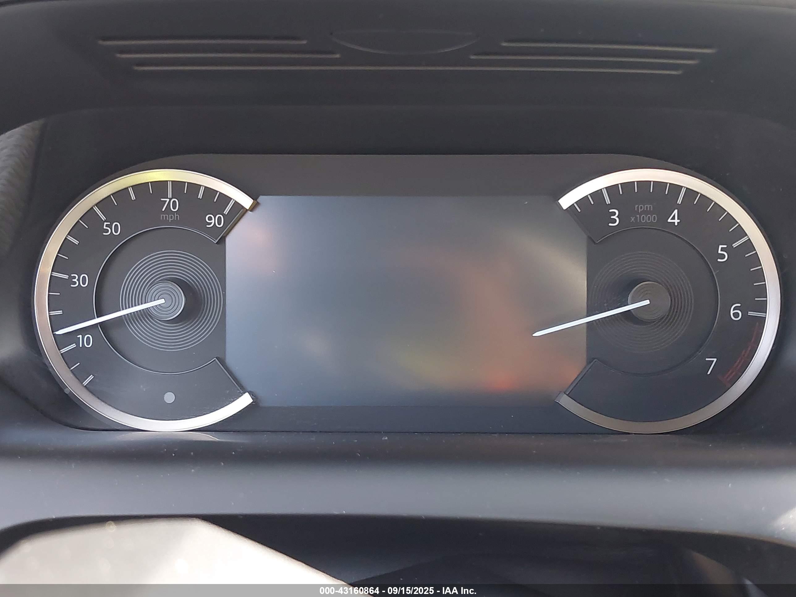 LAND ROVER image 7