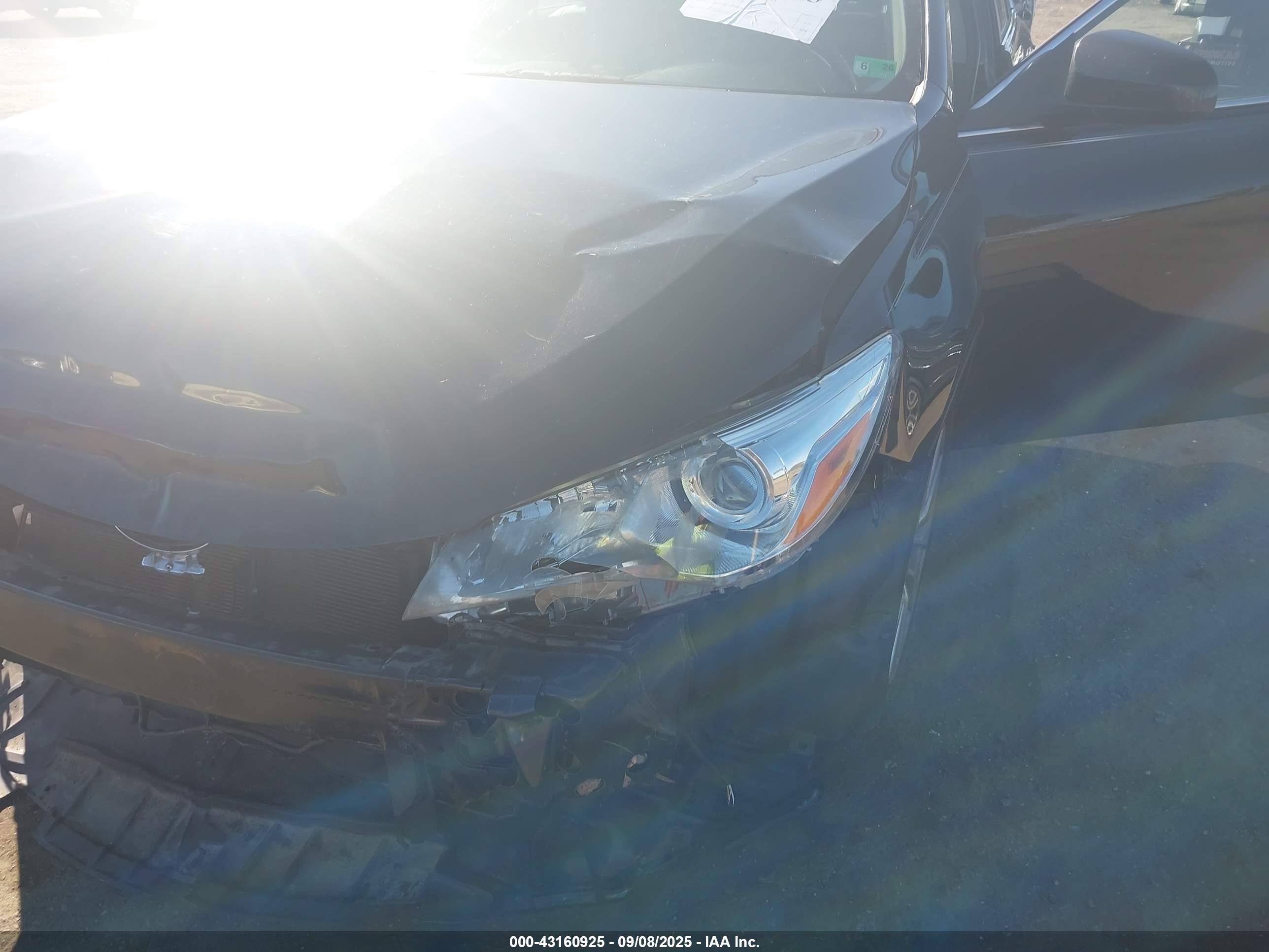 TOYOTA CAMRY image 6