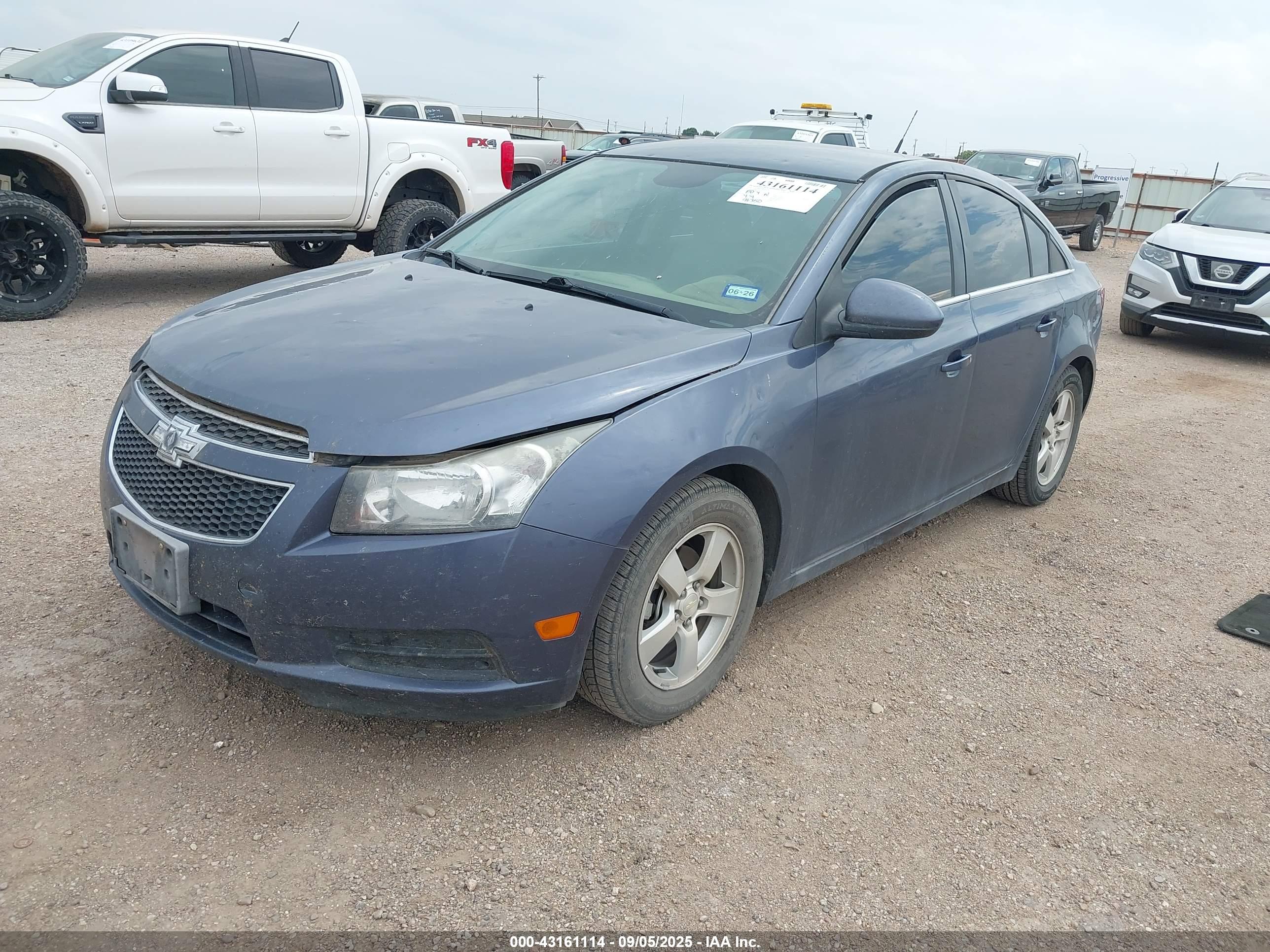 CHEVROLET CRUZE image 2