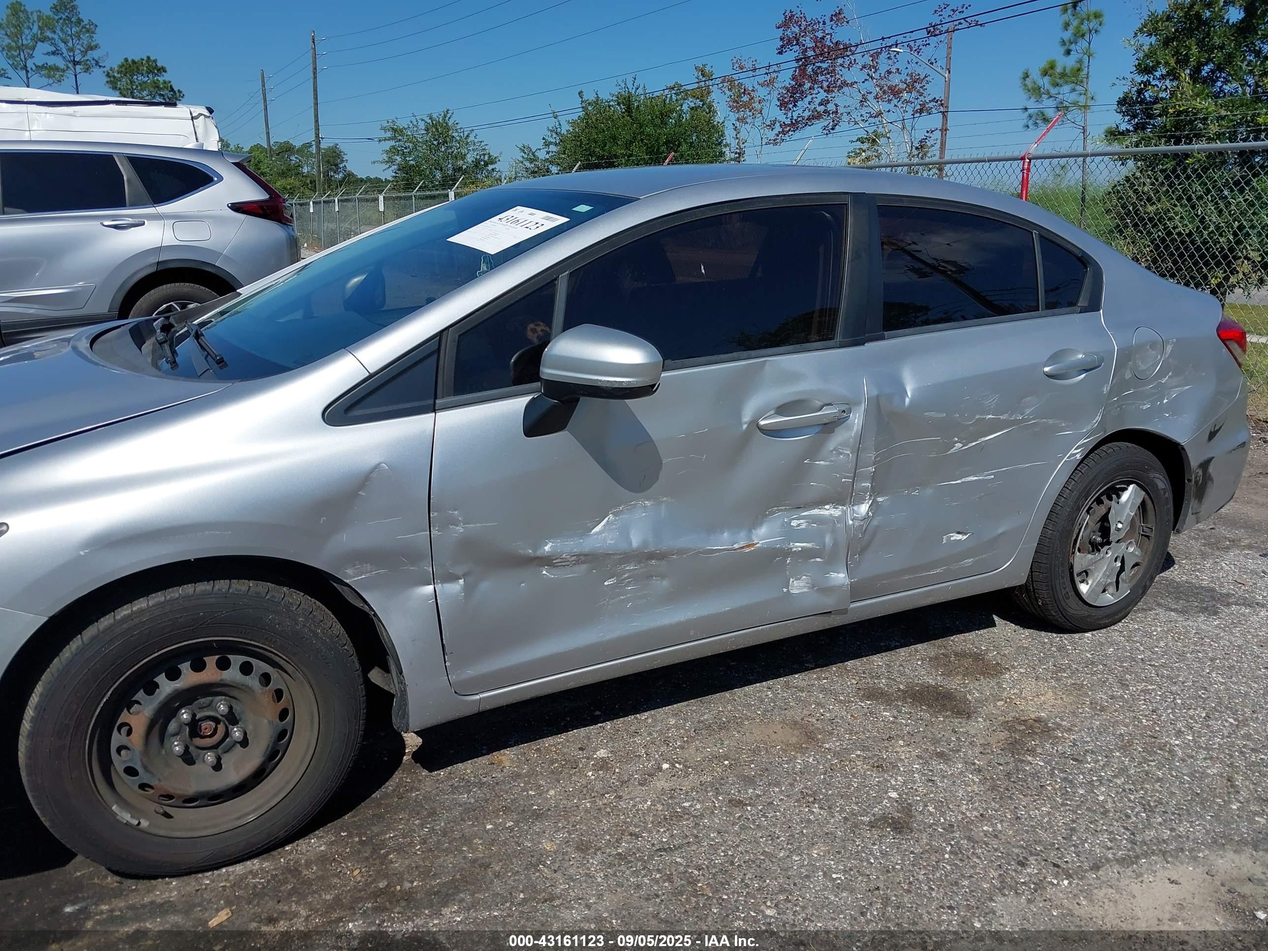 HONDA CIVIC image 6