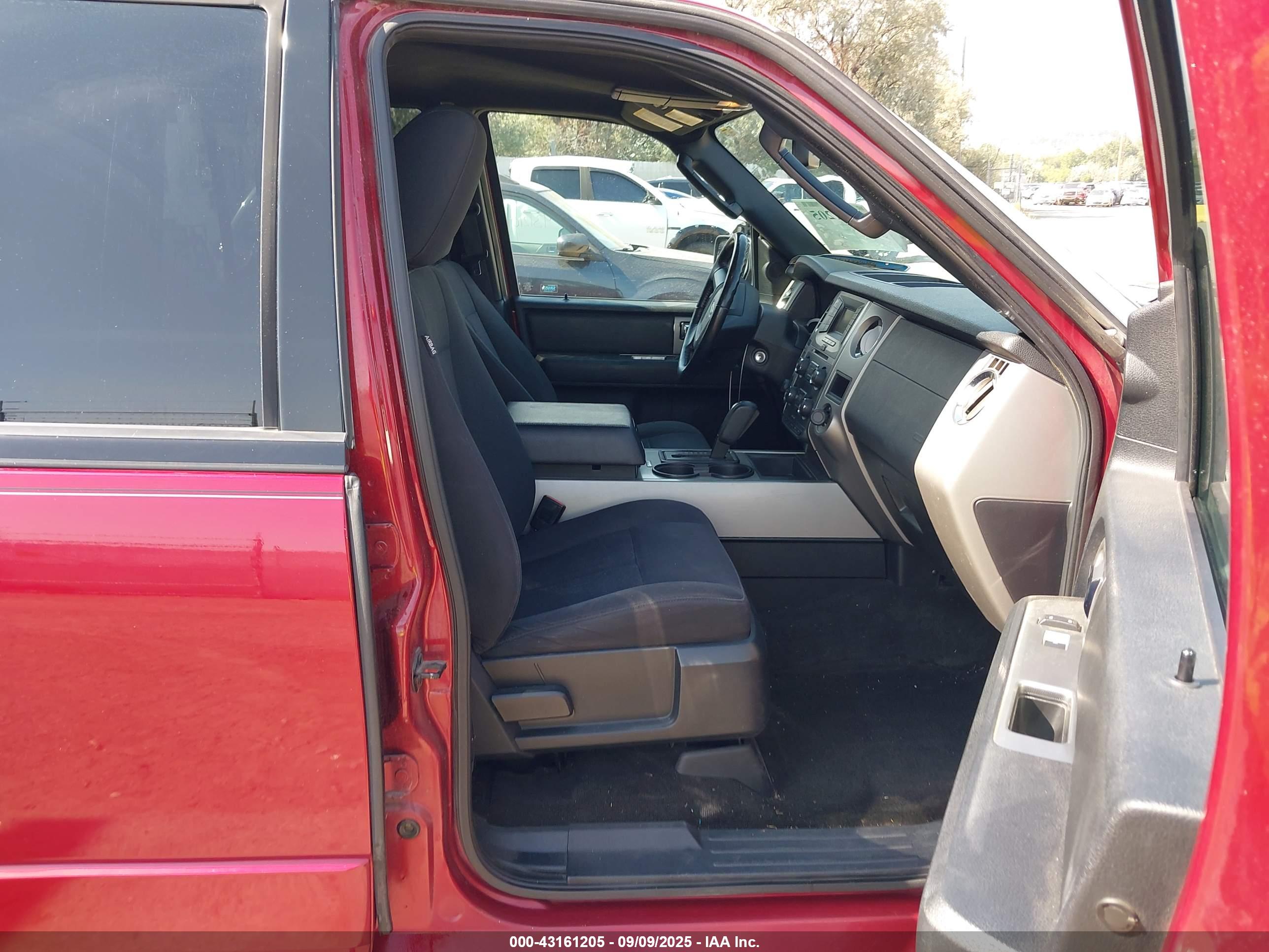 FORD EXPEDITION image 5