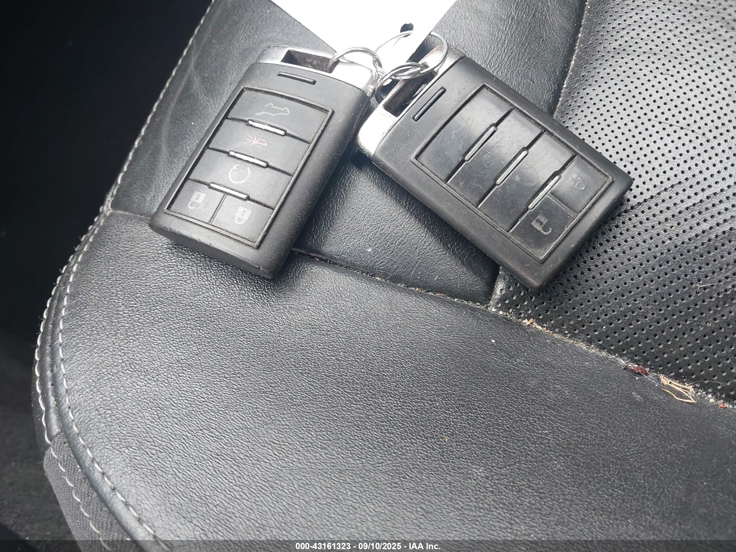 CADILLAC SRX image 11