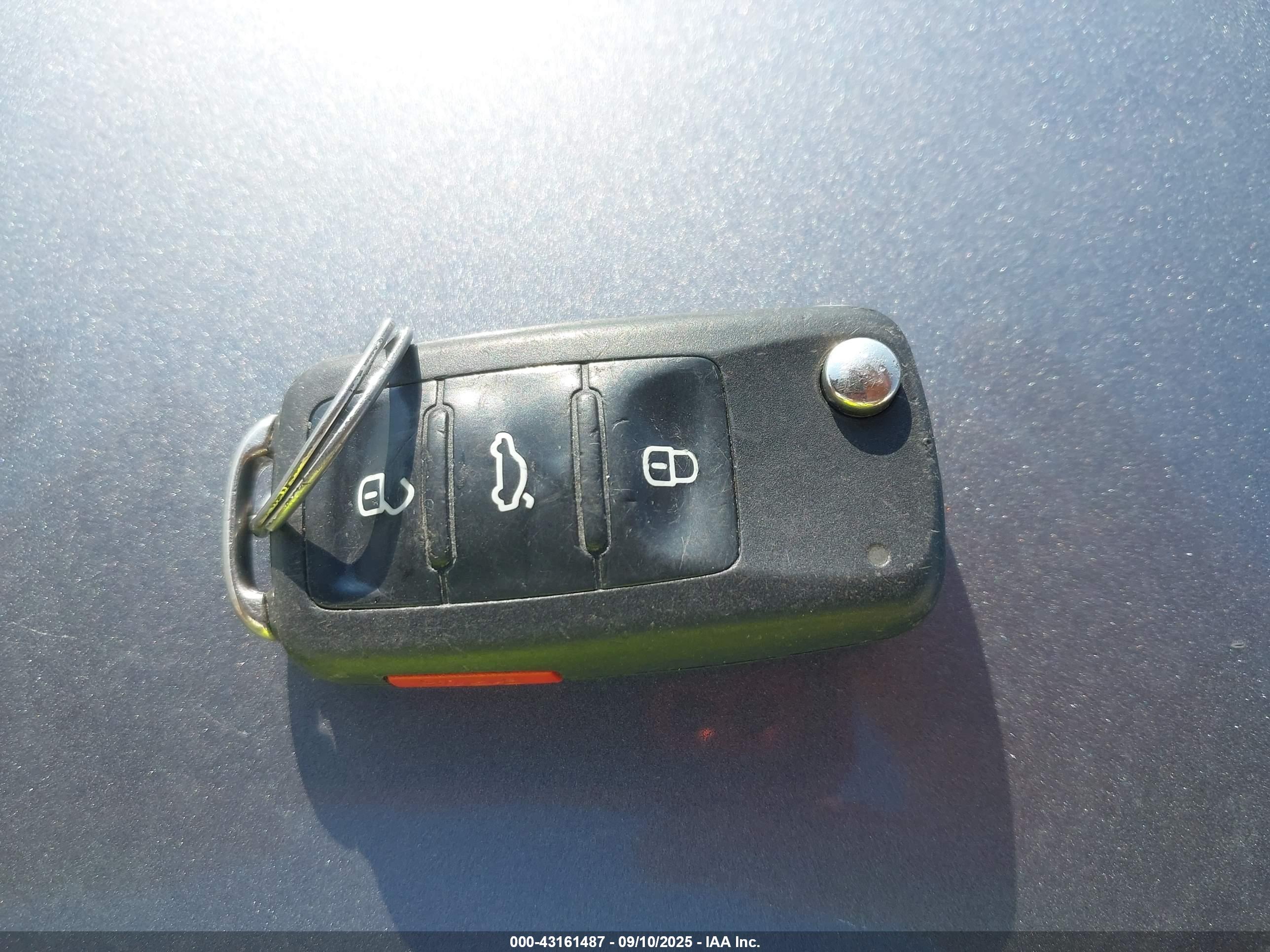 VOLKSWAGEN PASSAT image 11
