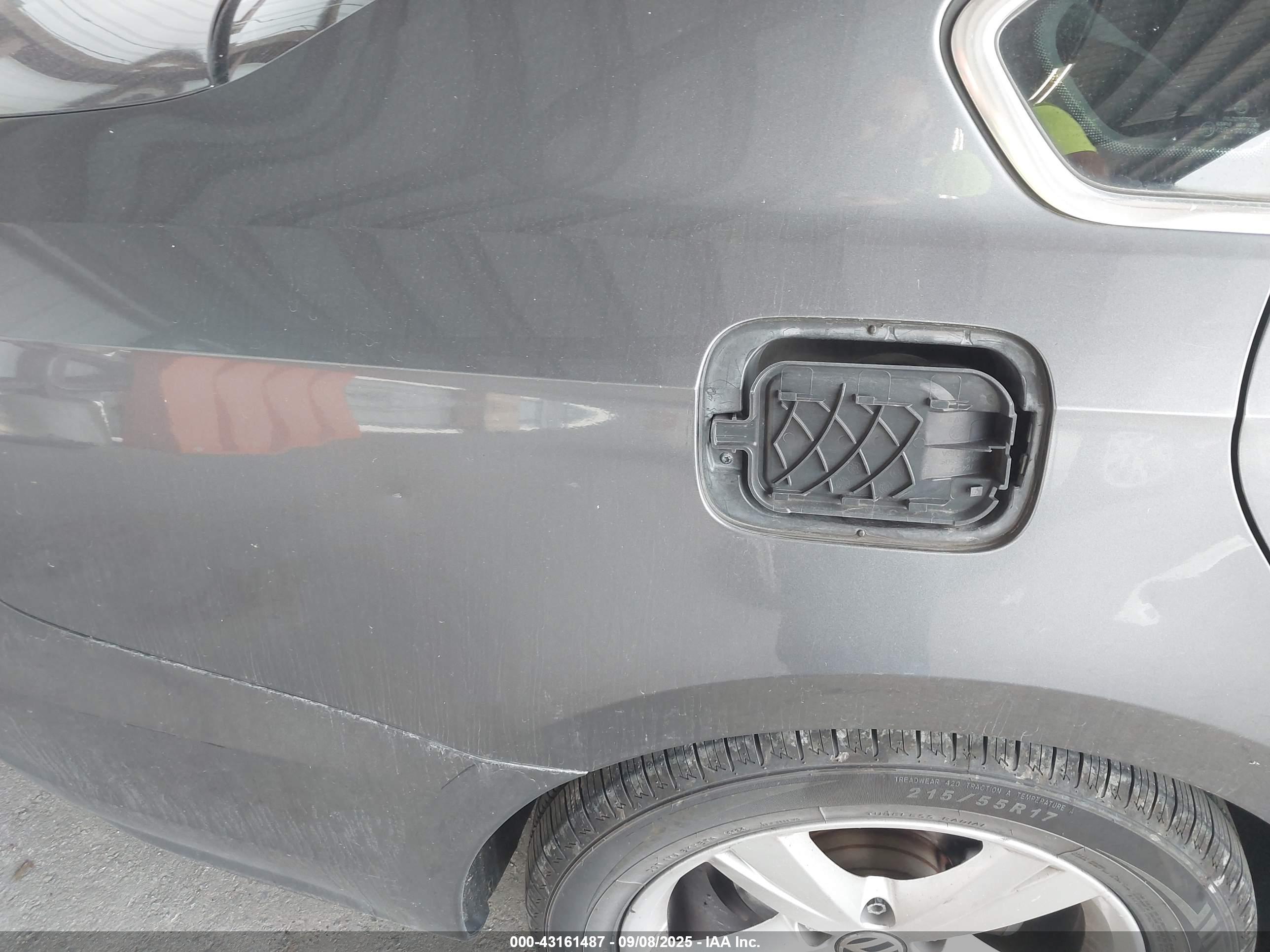 VOLKSWAGEN PASSAT image 6