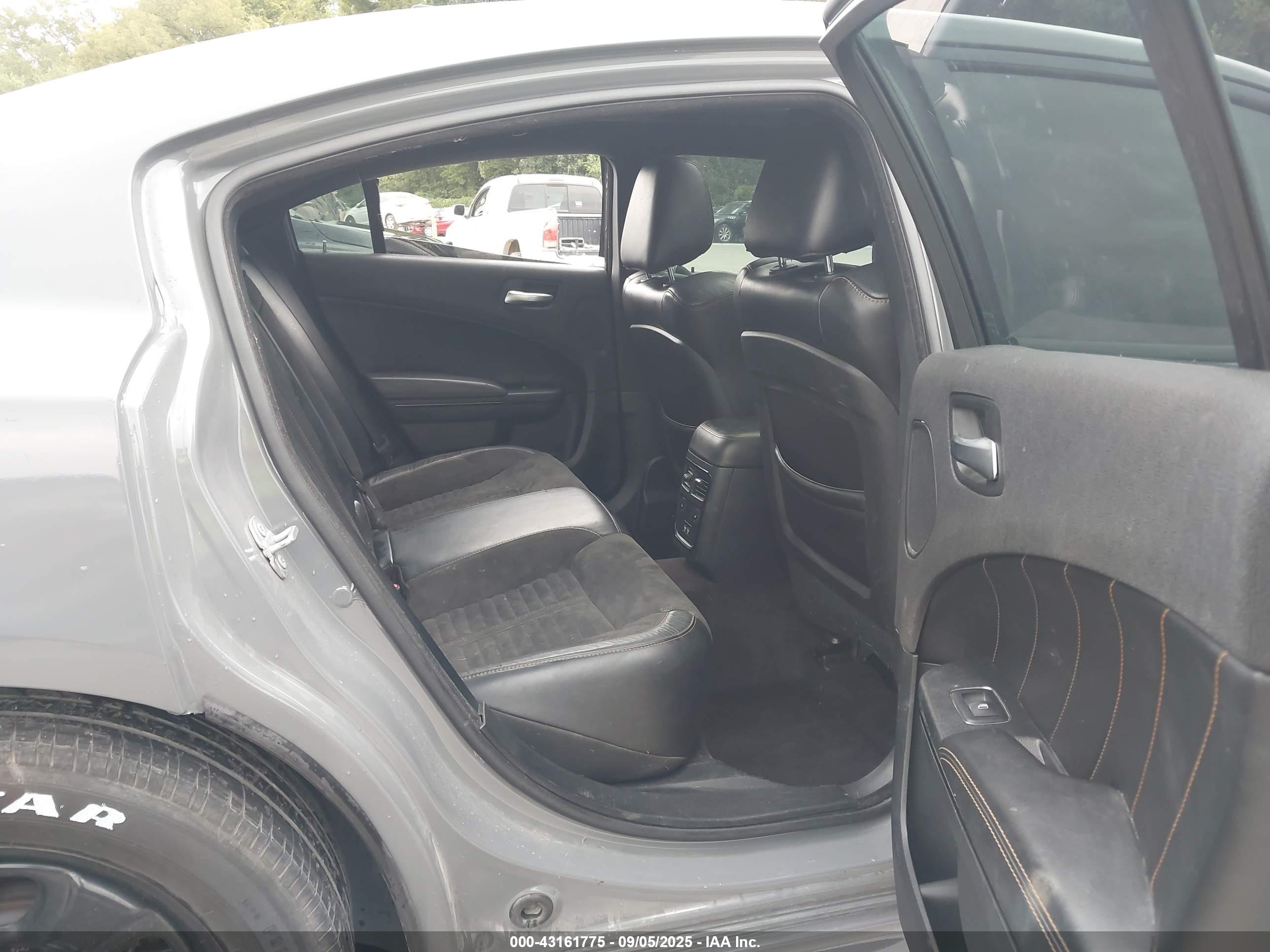 DODGE CHARGER image 8