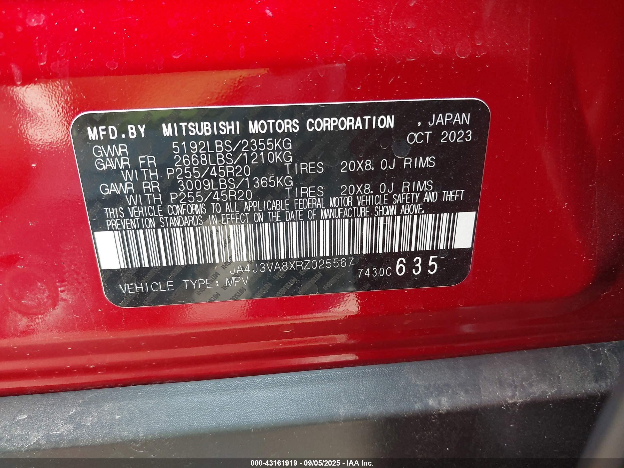 MITSUBISHI OUTLANDER image 9