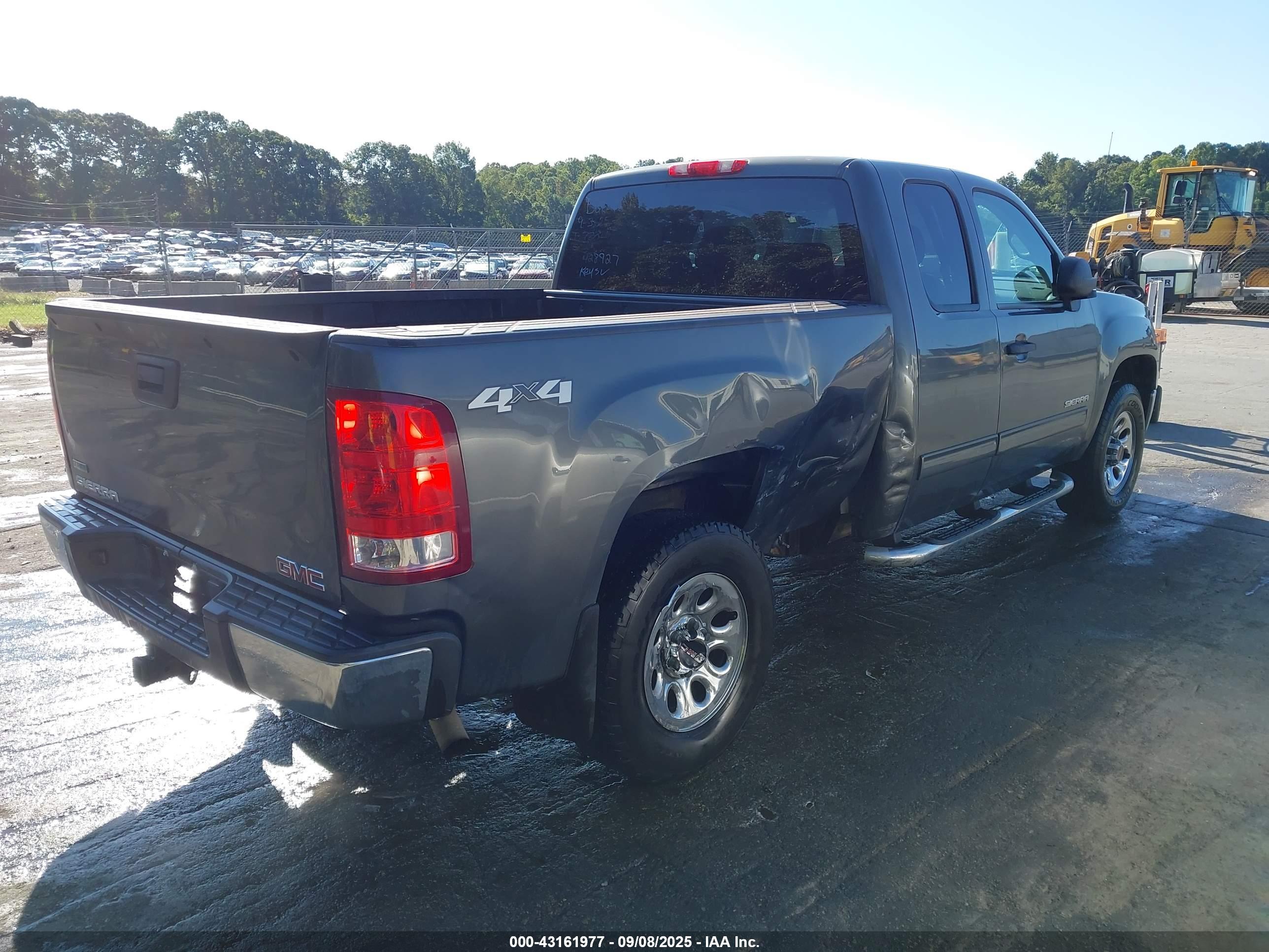 GMC SIERRA image 4