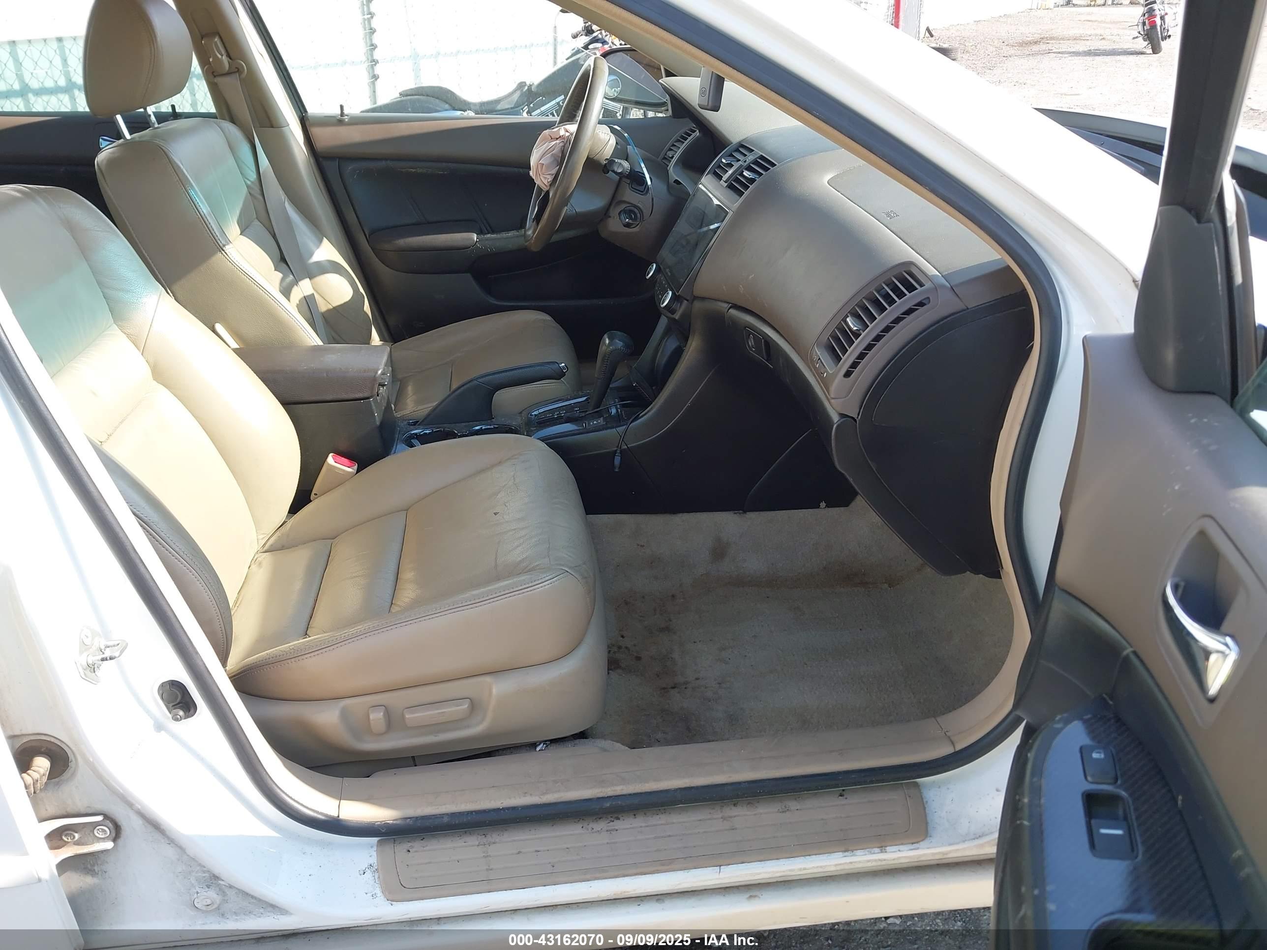 HONDA ACCORD image 5