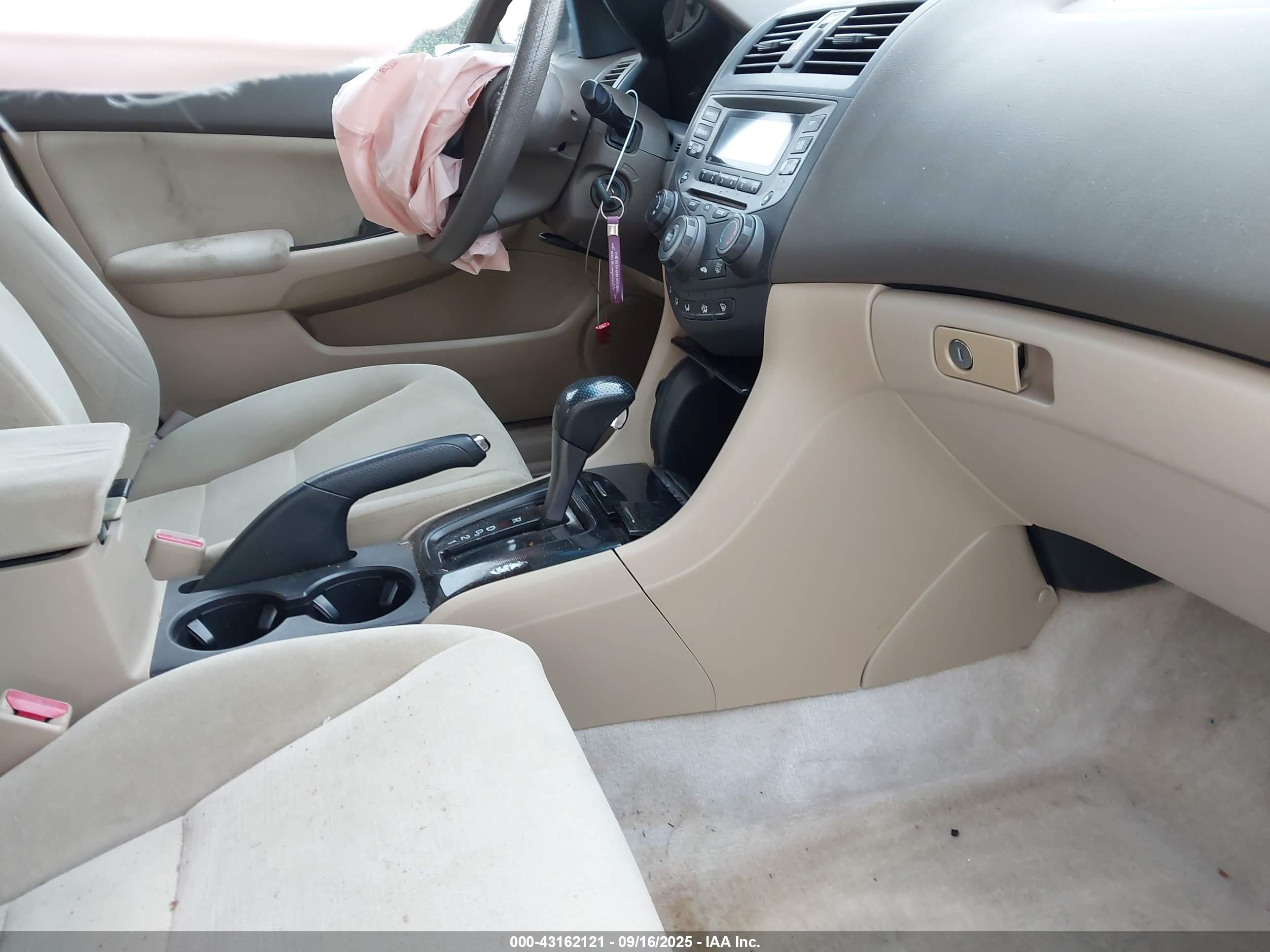 HONDA ACCORD image 5